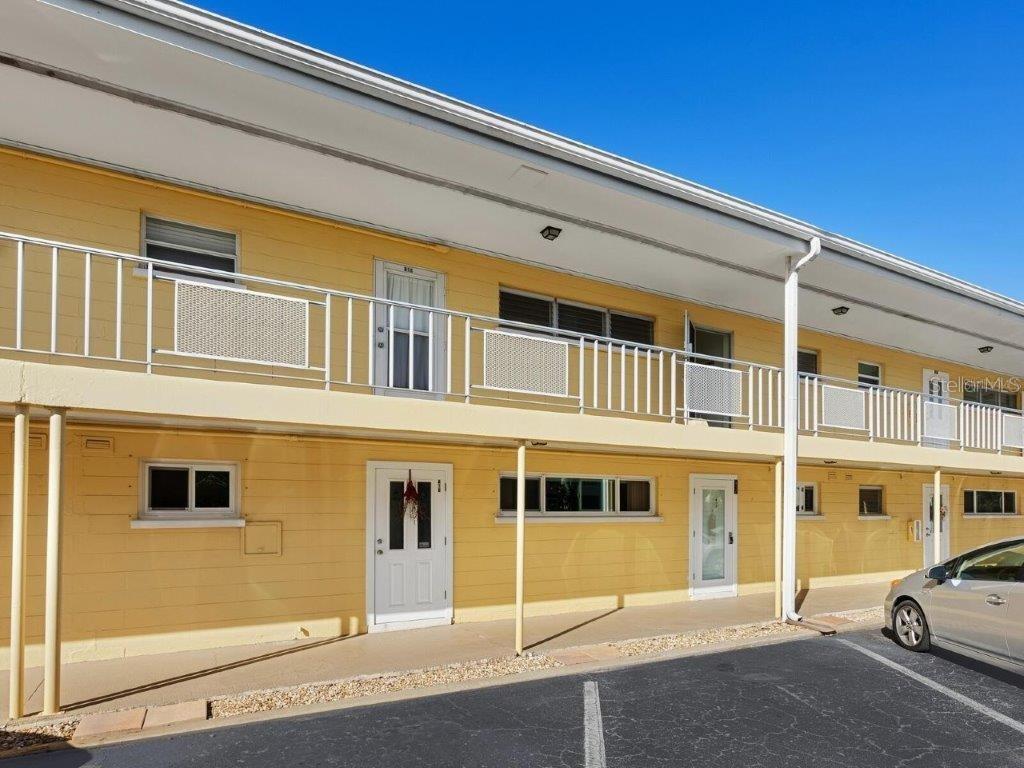 Image 14 of 21 For 2155 Wood Street B17