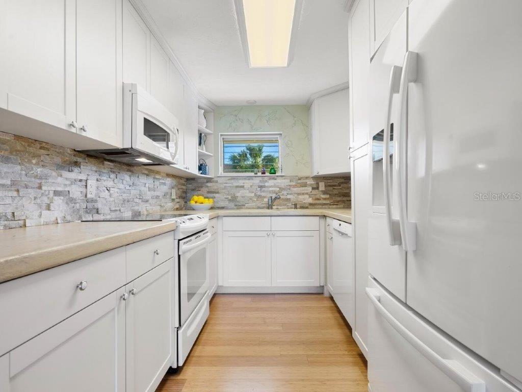 Image 9 of 21 For 2155 Wood Street B17