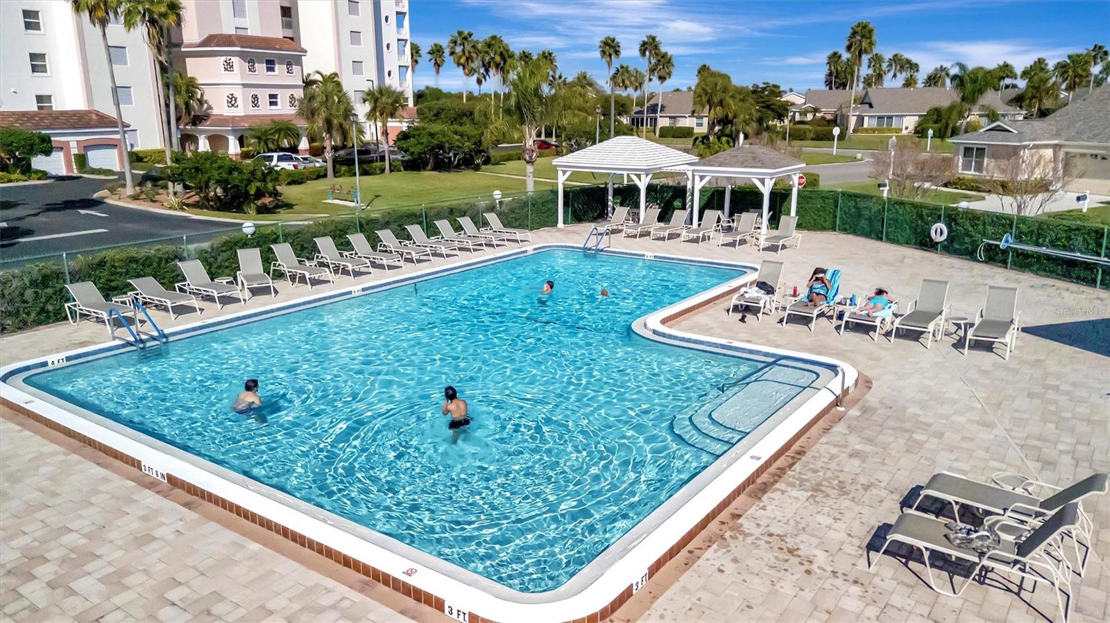 Image 4 of 22 For 2905 Captains Court 0