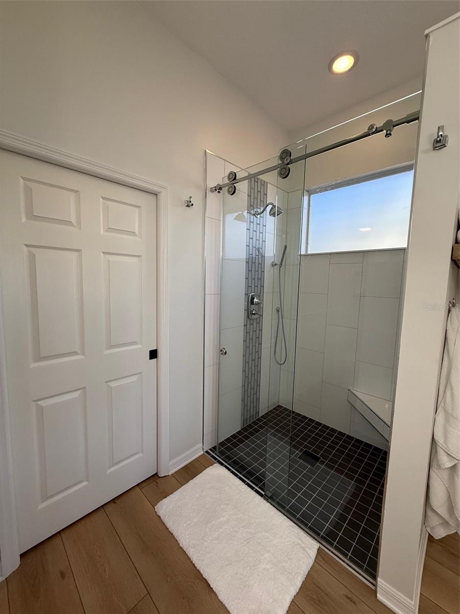 Image 28 of 64 For 6619 Waters Edge Way