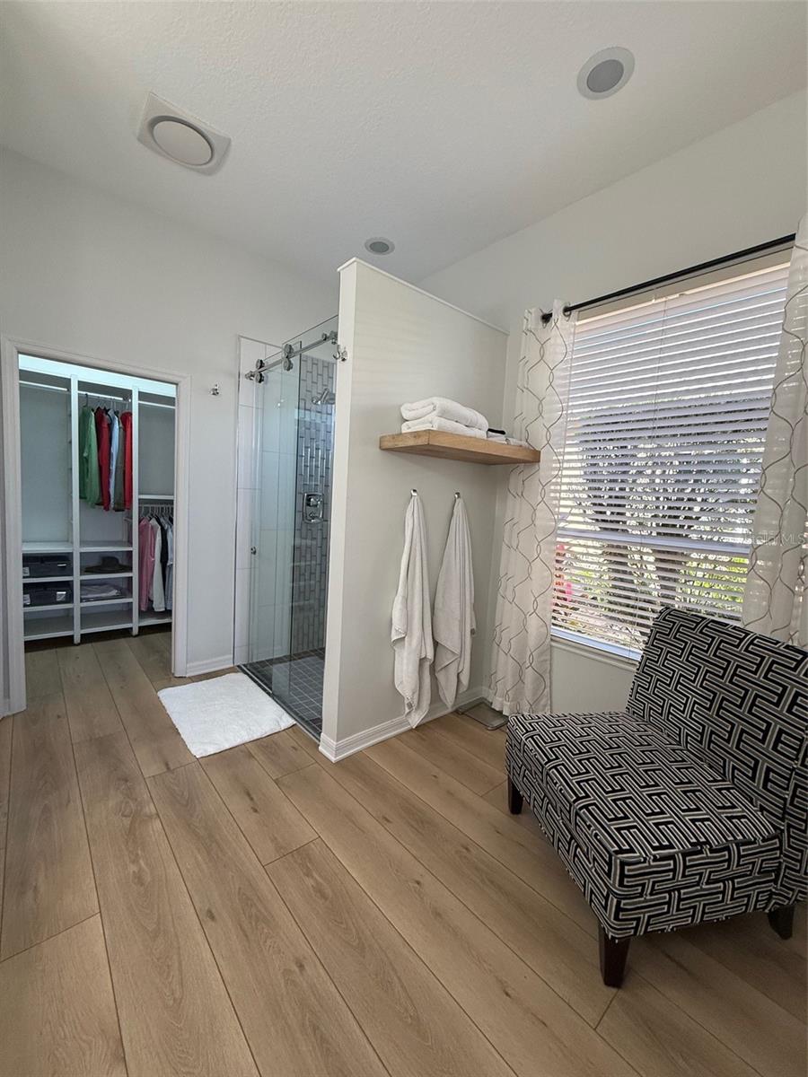 Image 31 of 64 For 6619 Waters Edge Way