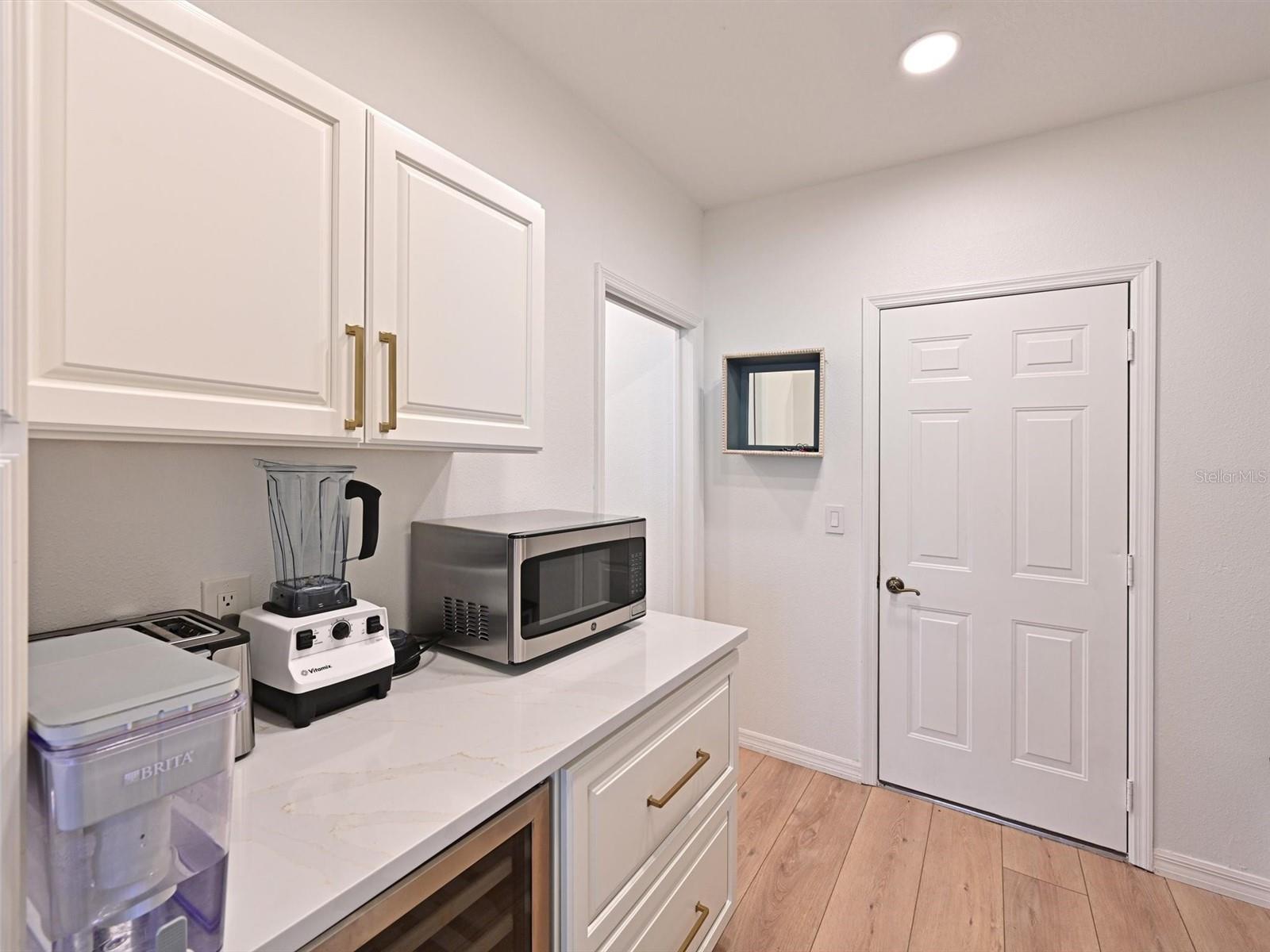 Image 38 of 64 For 6619 Waters Edge Way