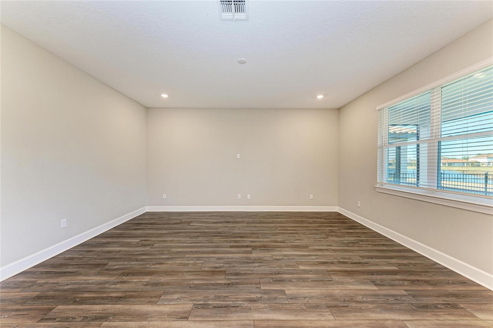 Image 16 of 82 For 13827 Green Hammock Place