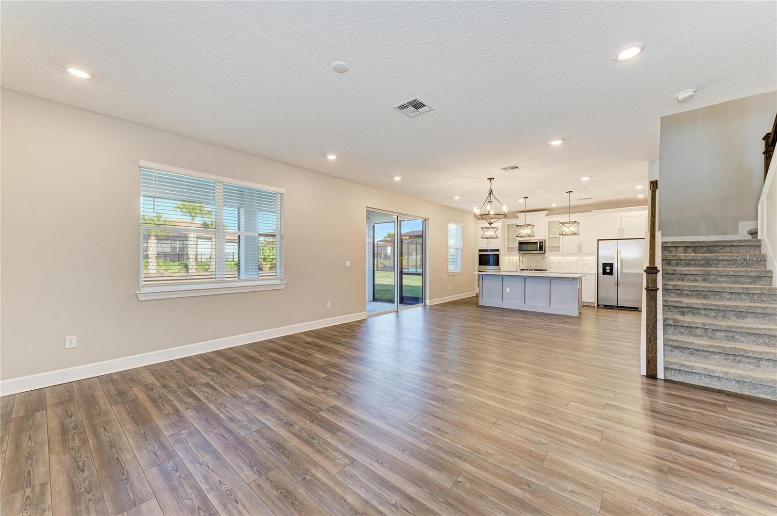 Image 19 of 82 For 13827 Green Hammock Place