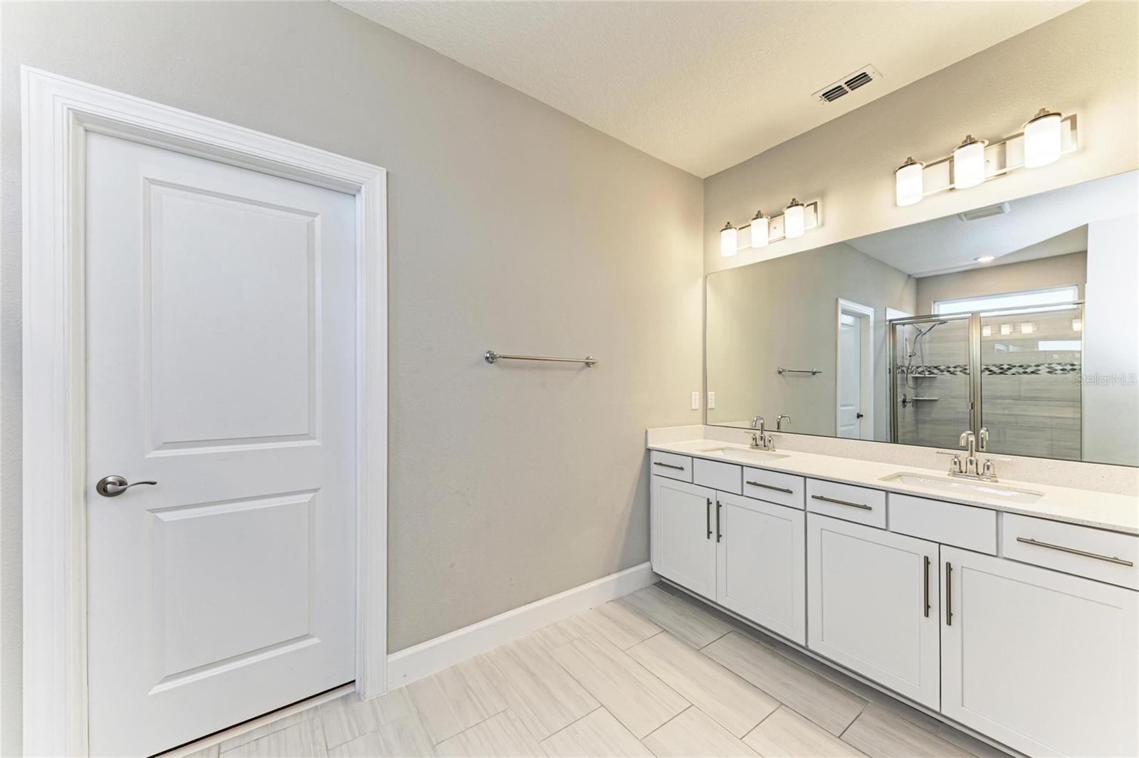 Image 39 of 82 For 13827 Green Hammock Place