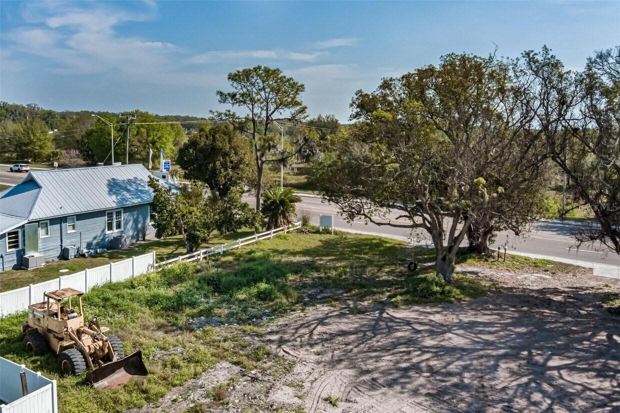 Image 3 of 3 For 12290 Us Highway 301 N