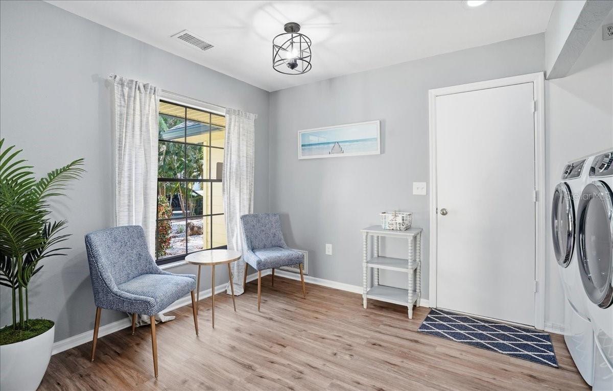 Image 10 of 35 For 1773 Southwood Street