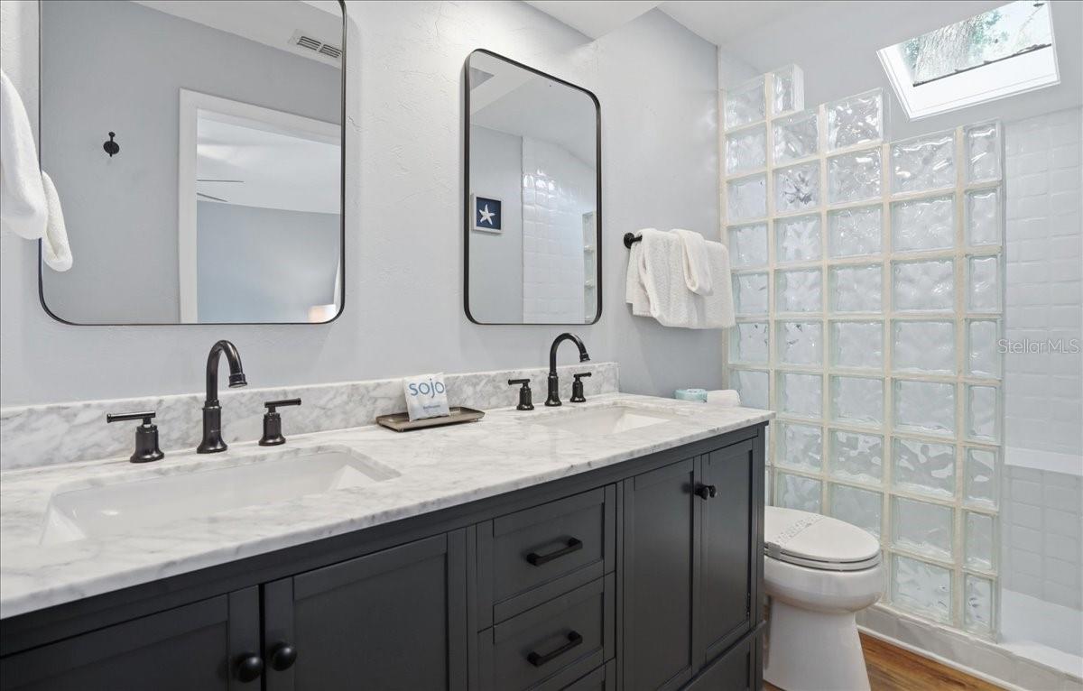 Image 18 of 35 For 1773 Southwood Street