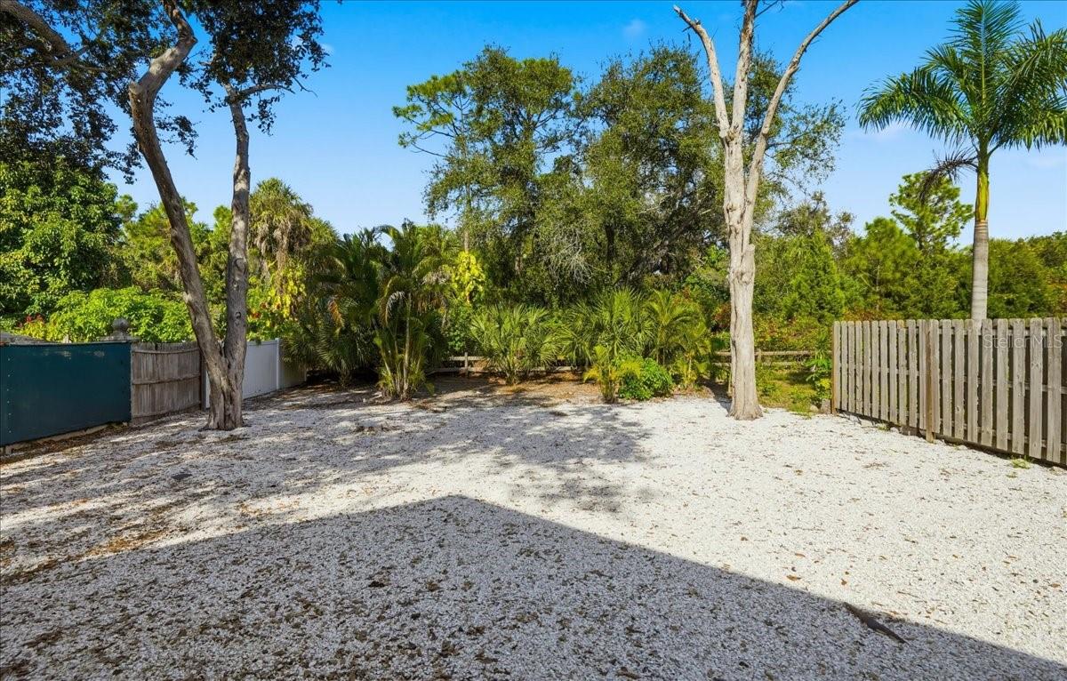 Image 3 of 35 For 1773 Southwood Street