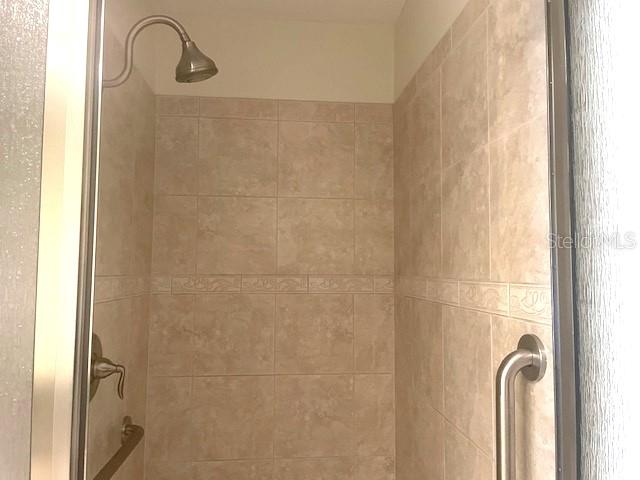 Image 15 of 26 For 554 Sutton Place 554