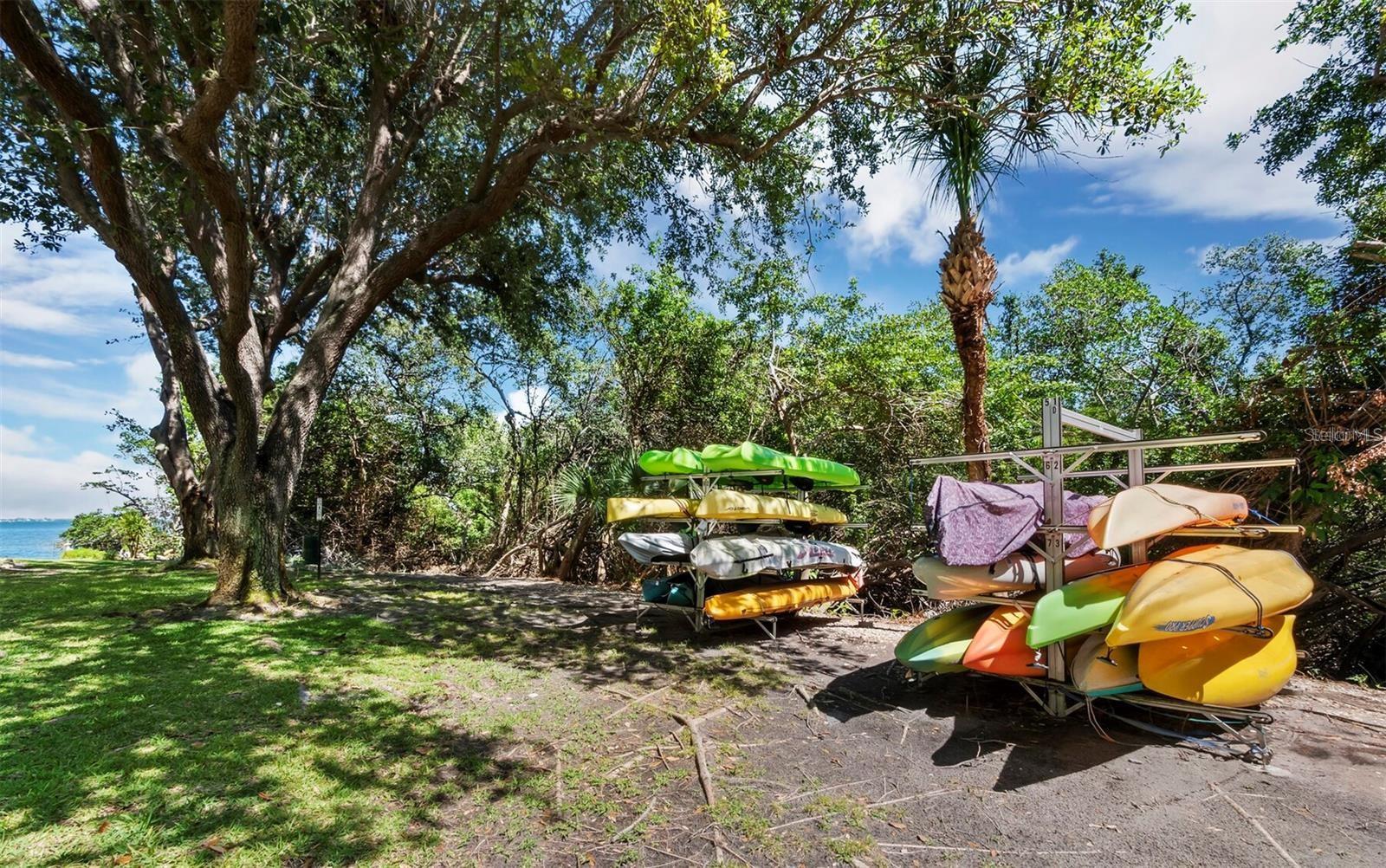 Image 25 of 26 For 554 Sutton Place 554