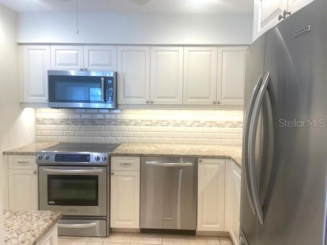 Image 6 of 26 For 554 Sutton Place 554