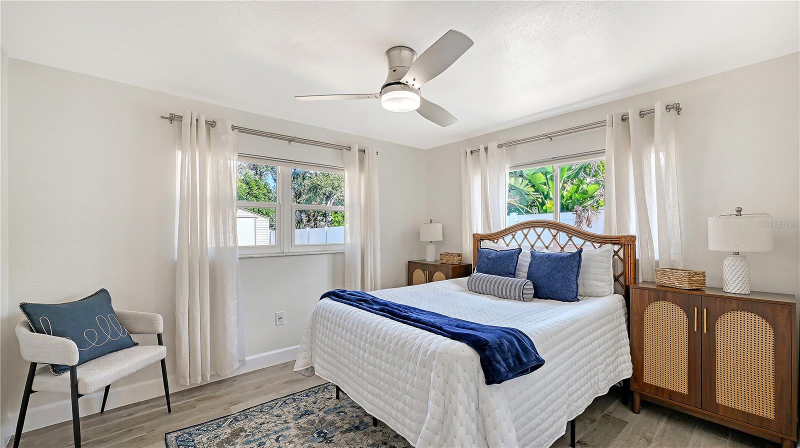 Image 23 of 40 For 2115 Grove Street