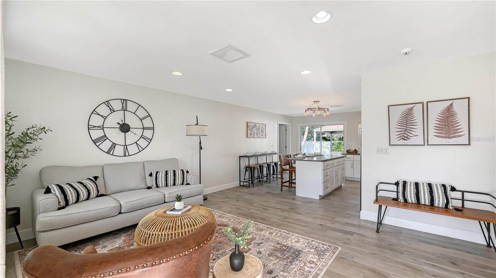 Image 4 of 40 For 2115 Grove Street