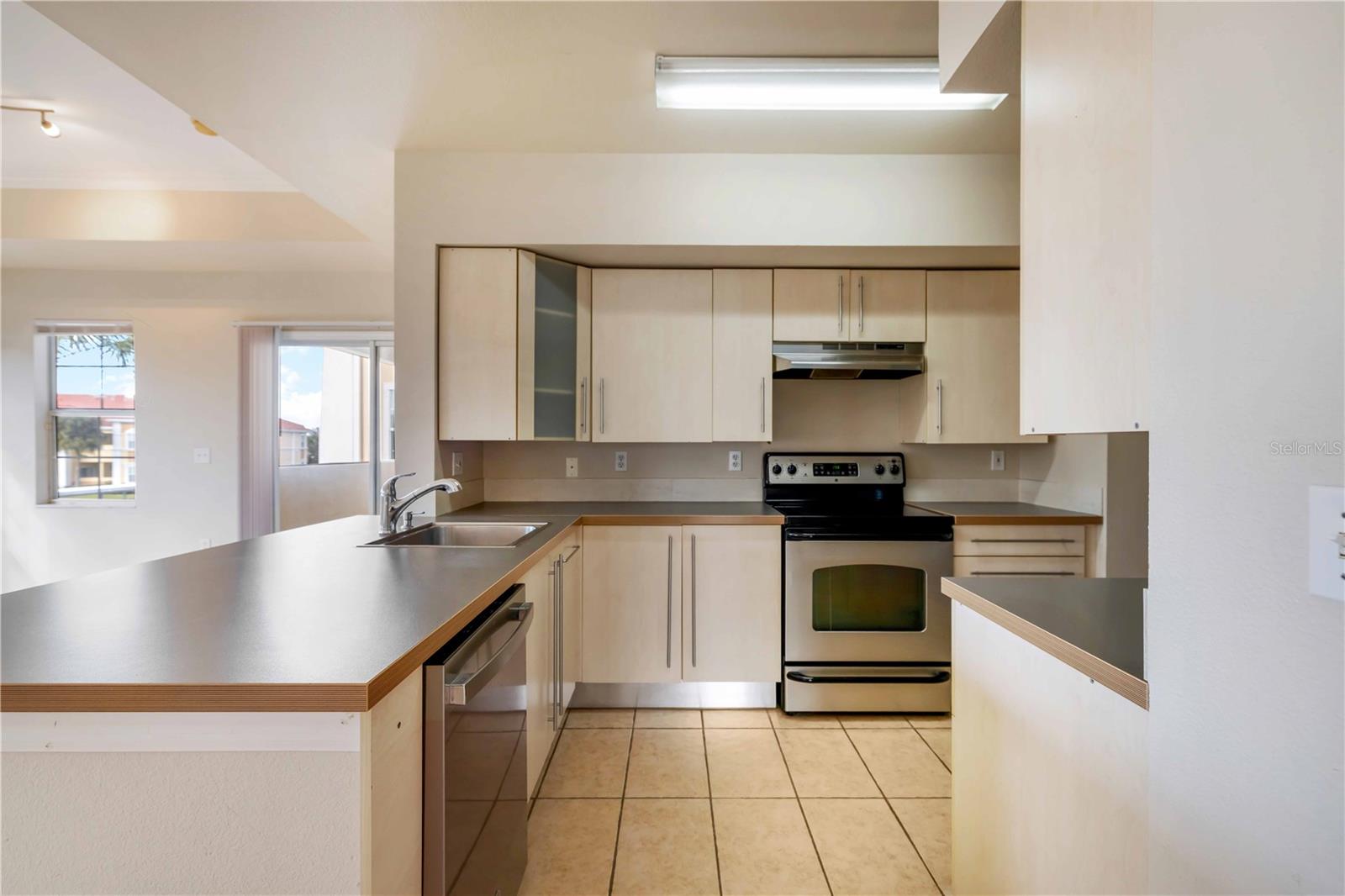 Image 12 of 34 For 1030 Villagio Circle 204