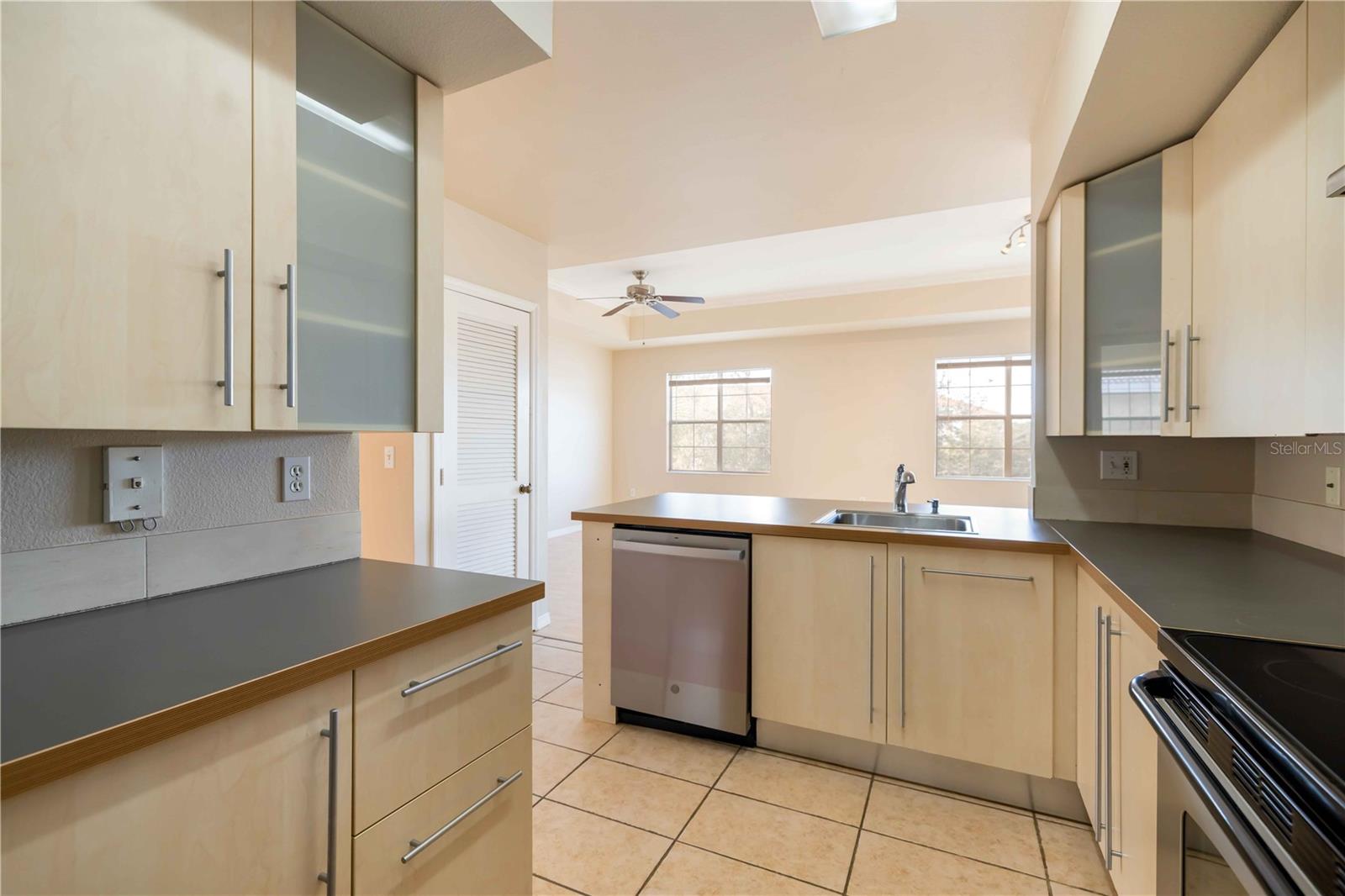 Image 14 of 34 For 1030 Villagio Circle 204