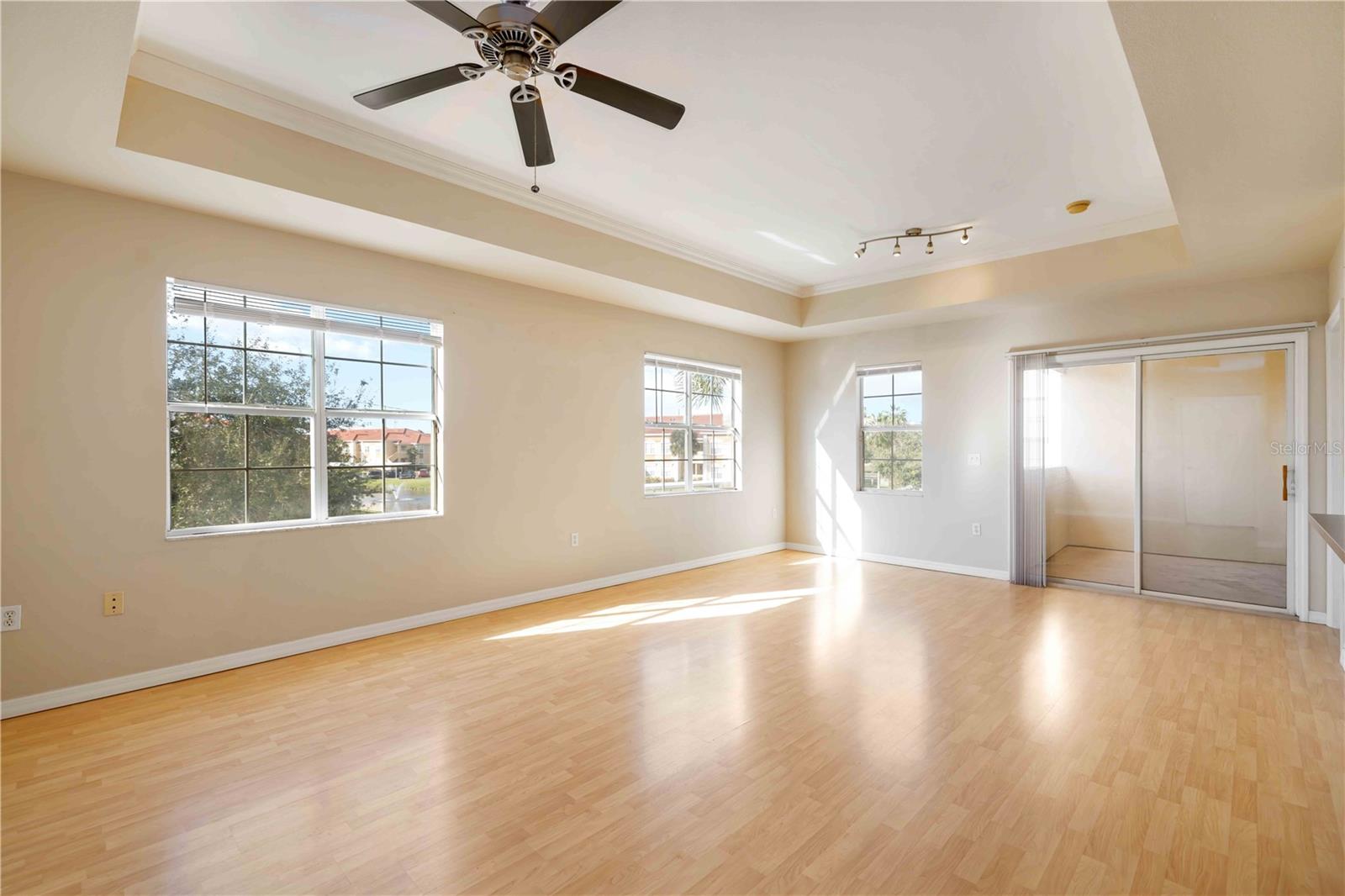 Image 5 of 34 For 1030 Villagio Circle 204