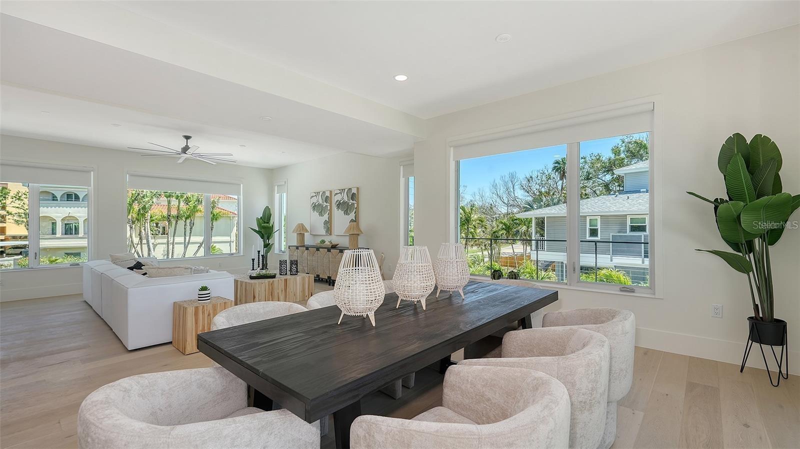 Image 20 of 89 For 8800 Midnight Pass Road