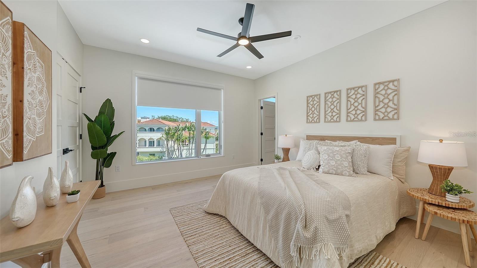 Image 53 of 89 For 8800 Midnight Pass Road