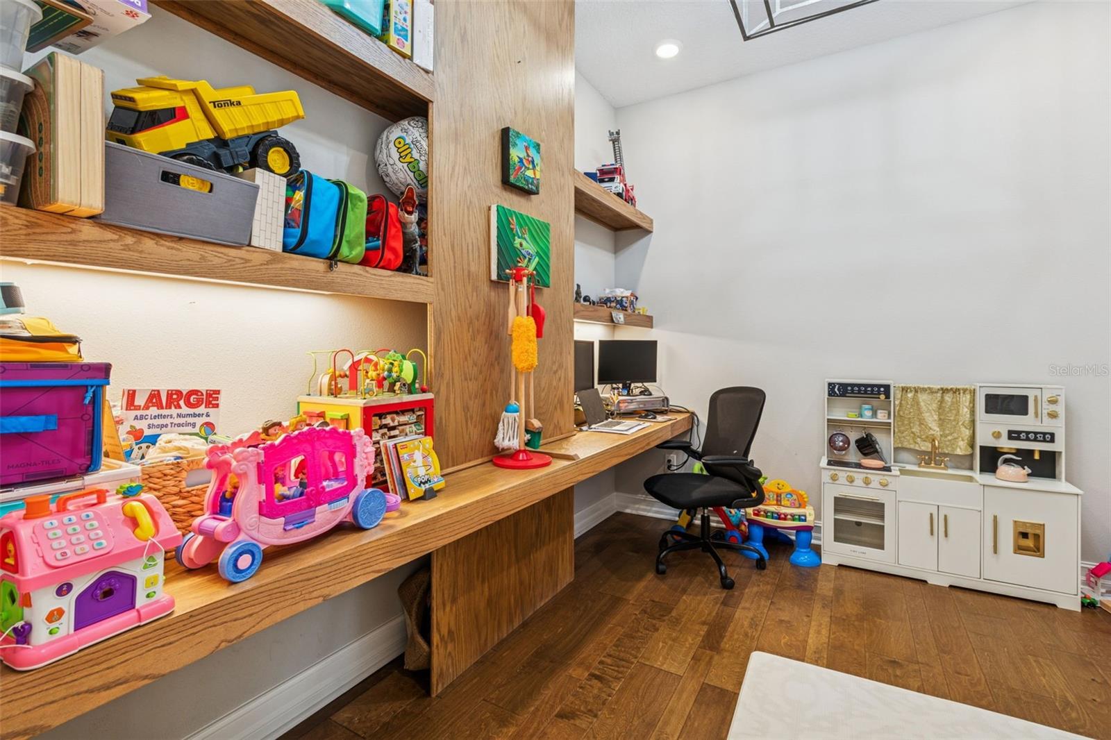 Image 31 of 77 For 2519 Cordoba Ranch Boulevard