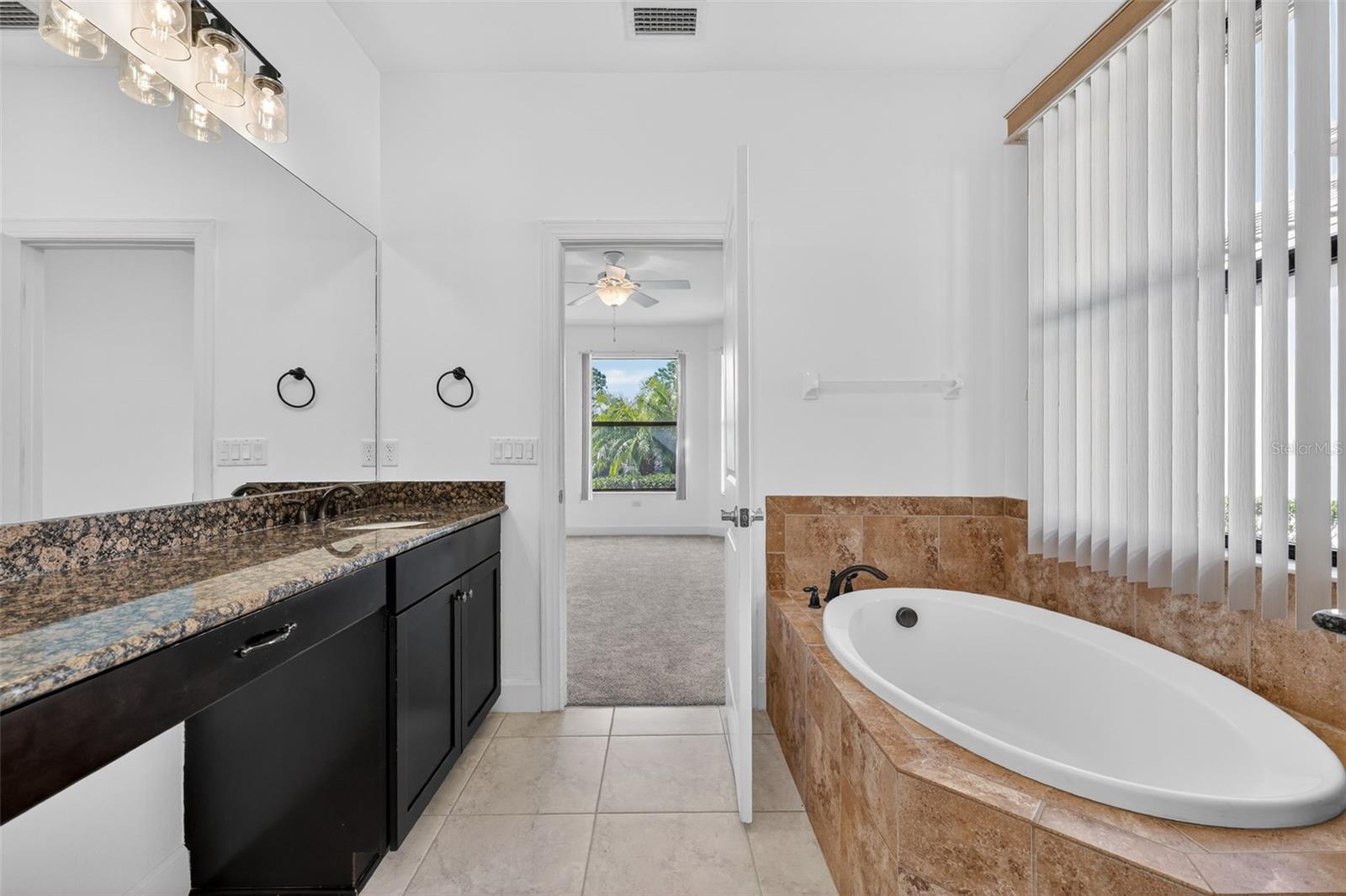 Image 17 of 82 For 12826 Del Corso Loop