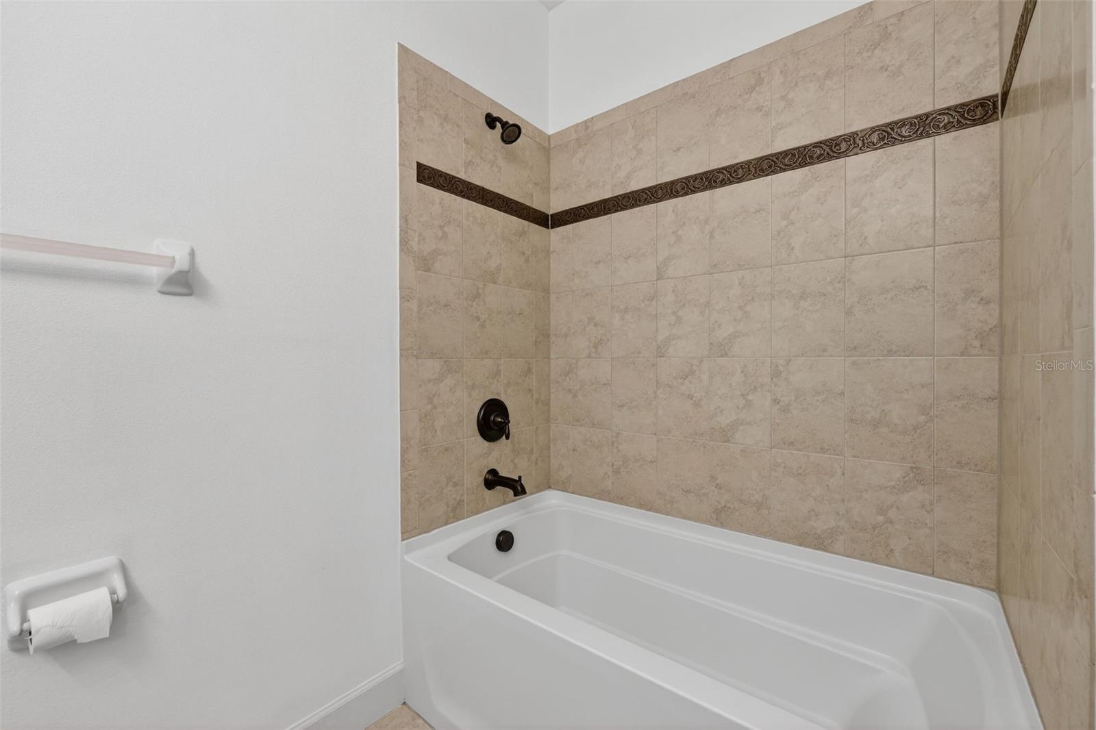 Image 22 of 82 For 12826 Del Corso Loop