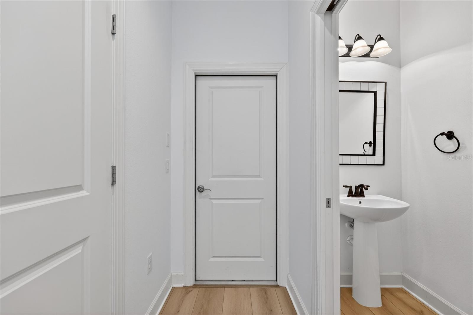 Image 26 of 82 For 12826 Del Corso Loop