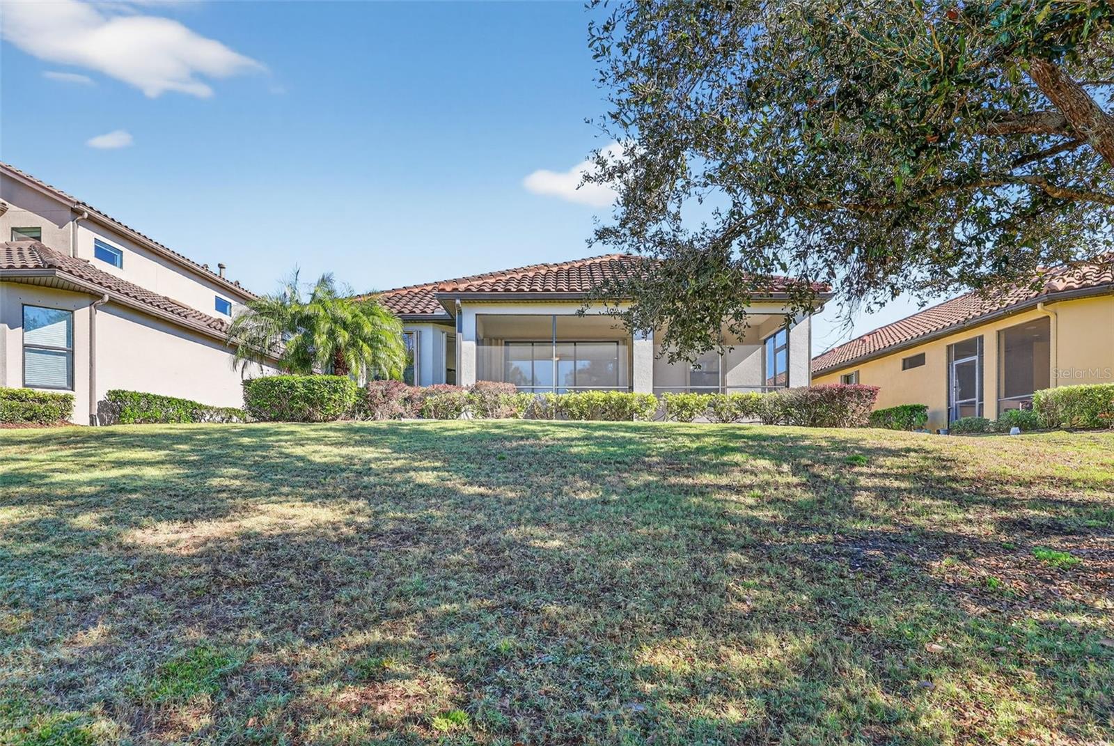 Image 36 of 82 For 12826 Del Corso Loop