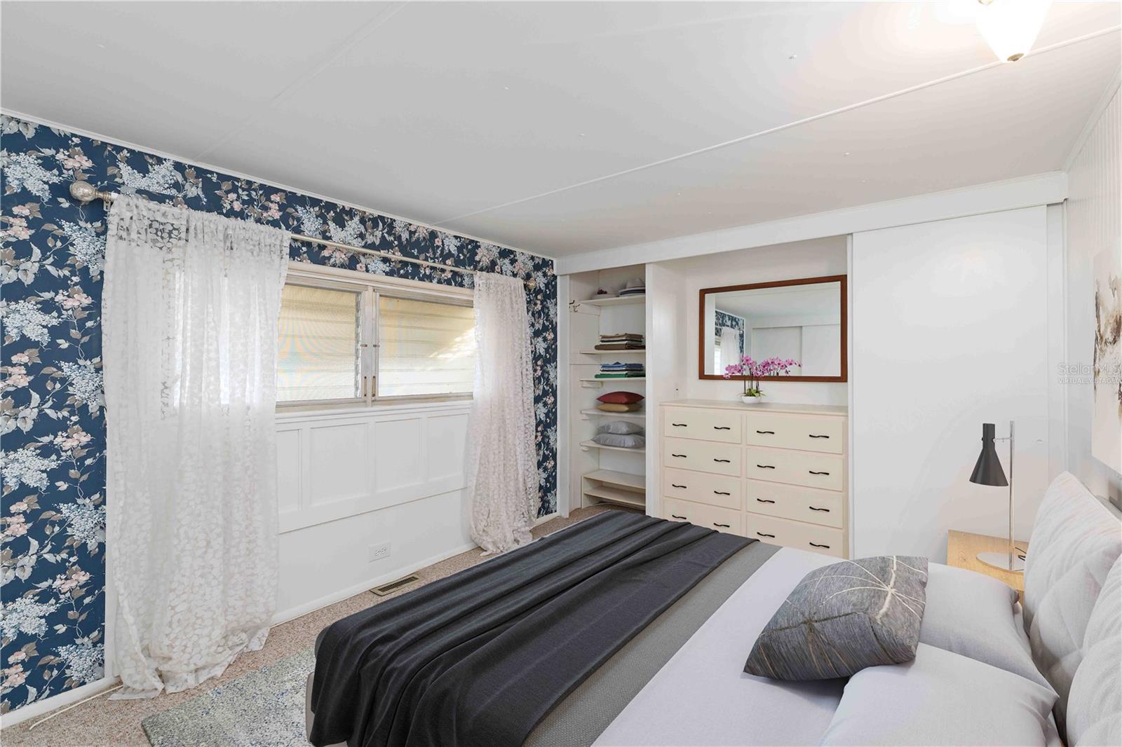 Image 9 of 21 For 1106 41st Avenue E