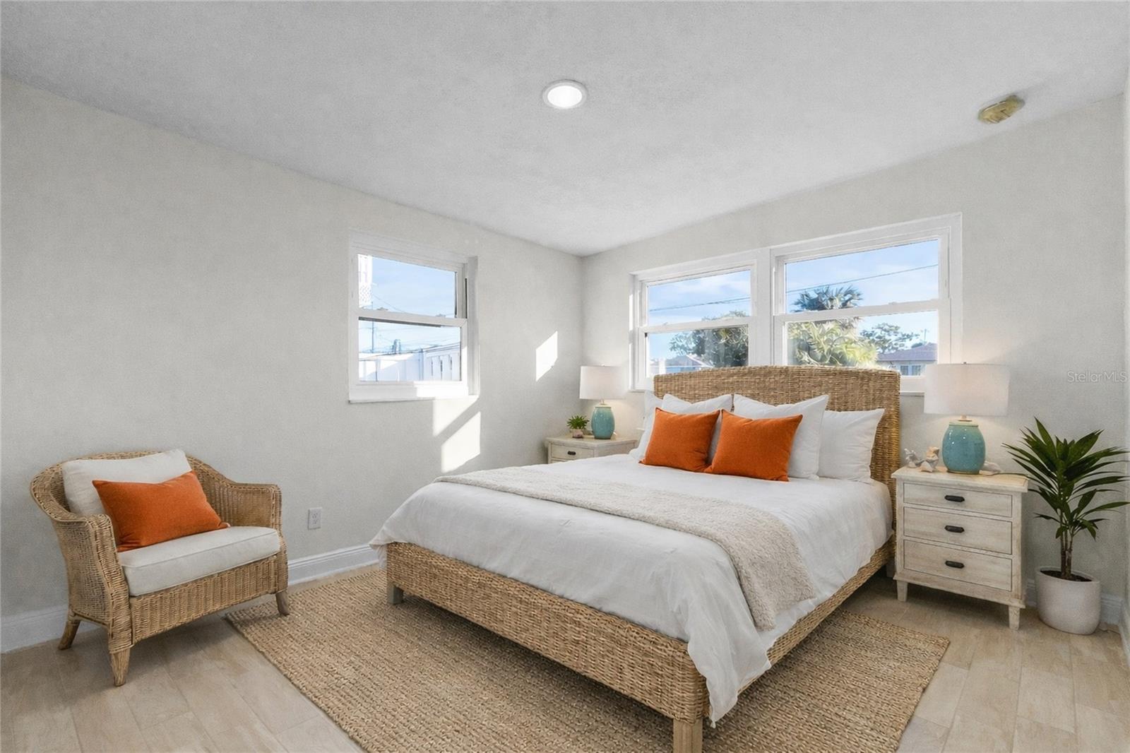 Image 11 of 39 For 6427 Boatyard Drive