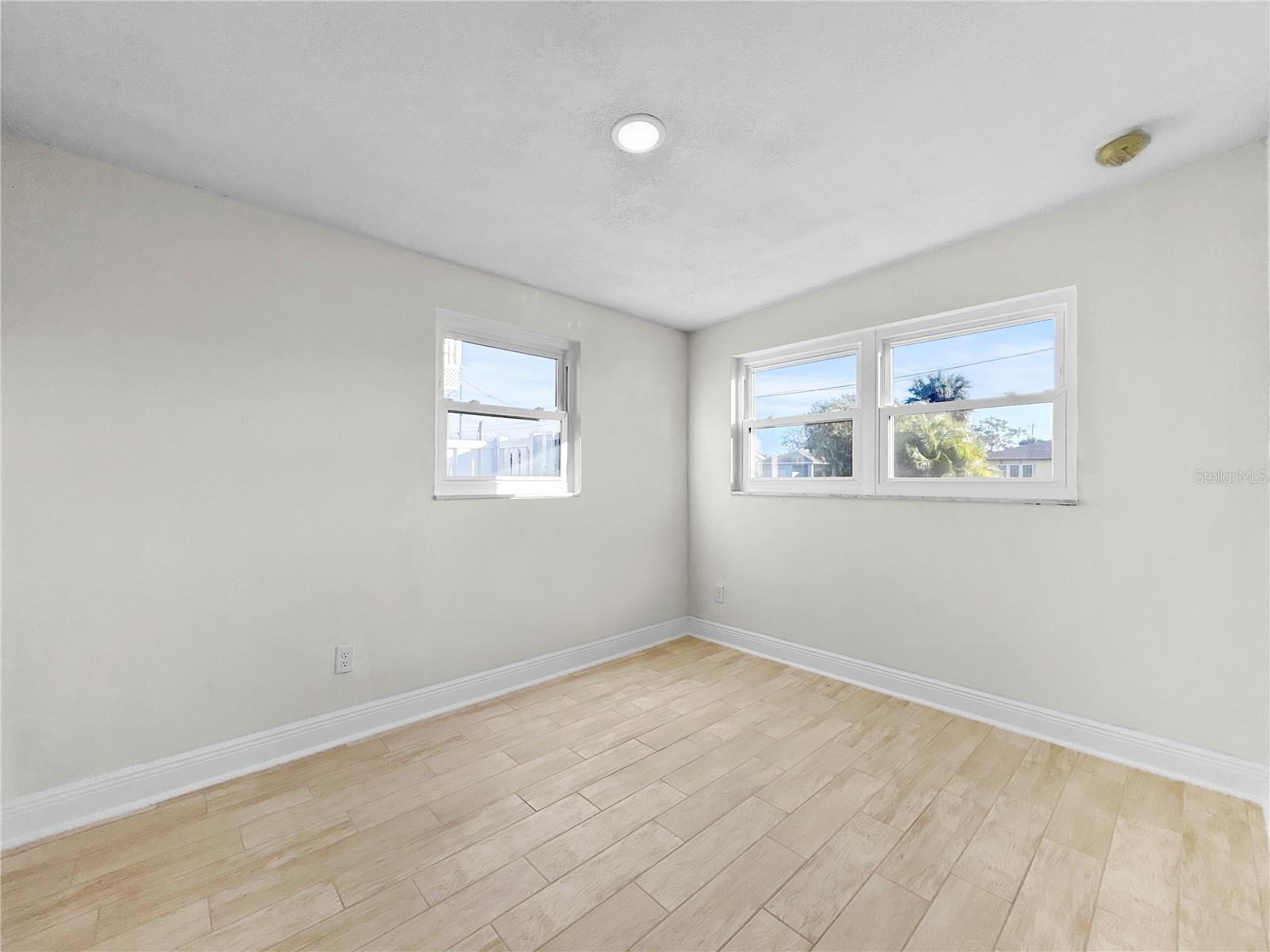 Image 29 of 39 For 6427 Boatyard Drive