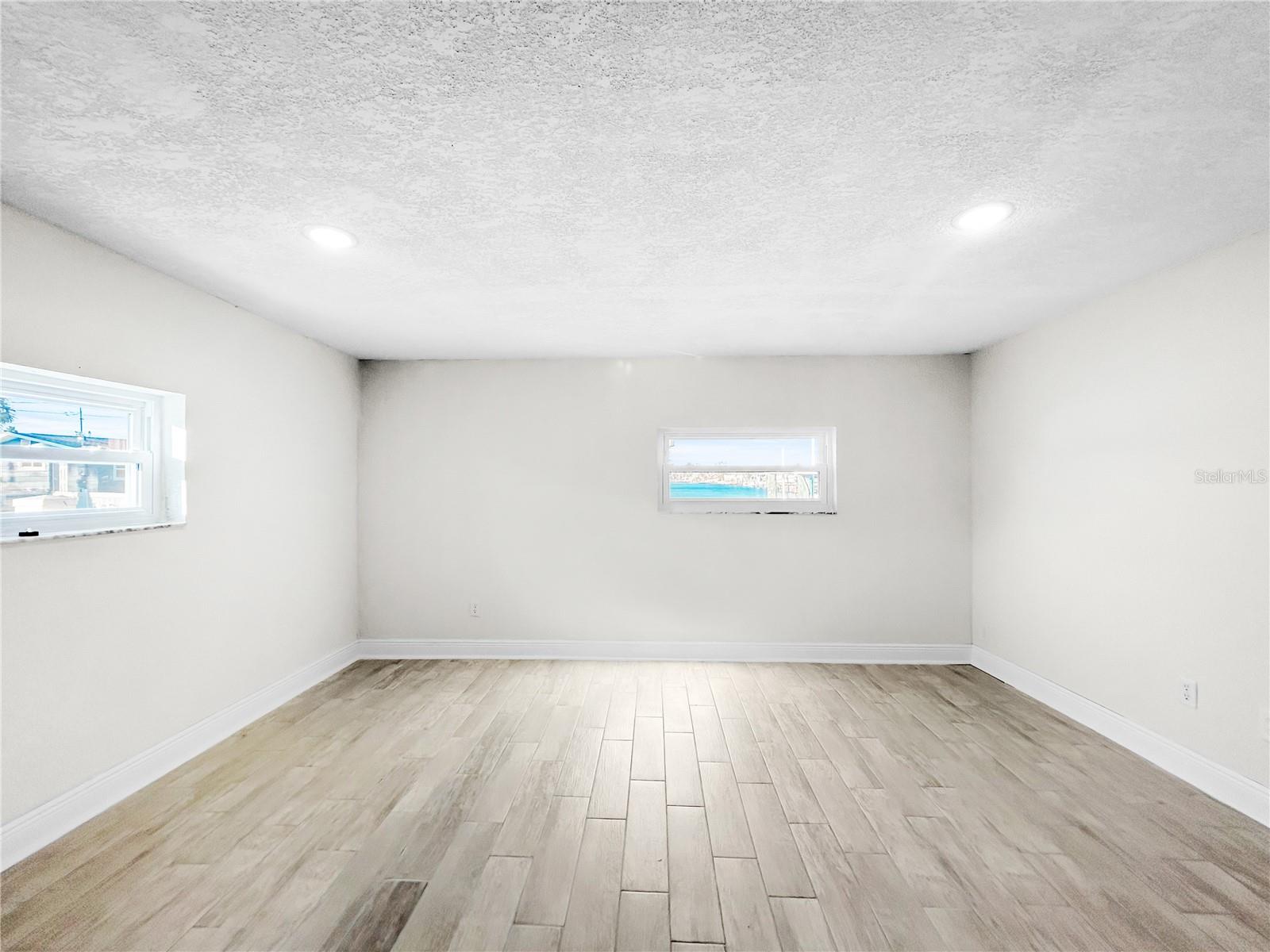 Image 30 of 39 For 6427 Boatyard Drive