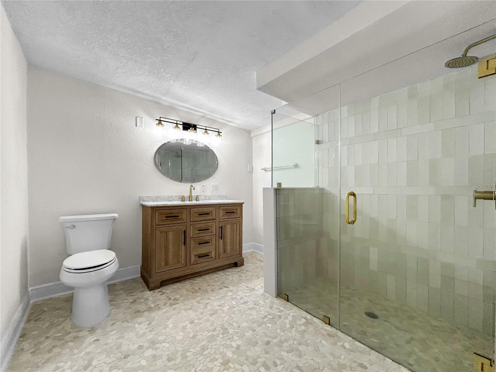 Image 9 of 39 For 6427 Boatyard Drive