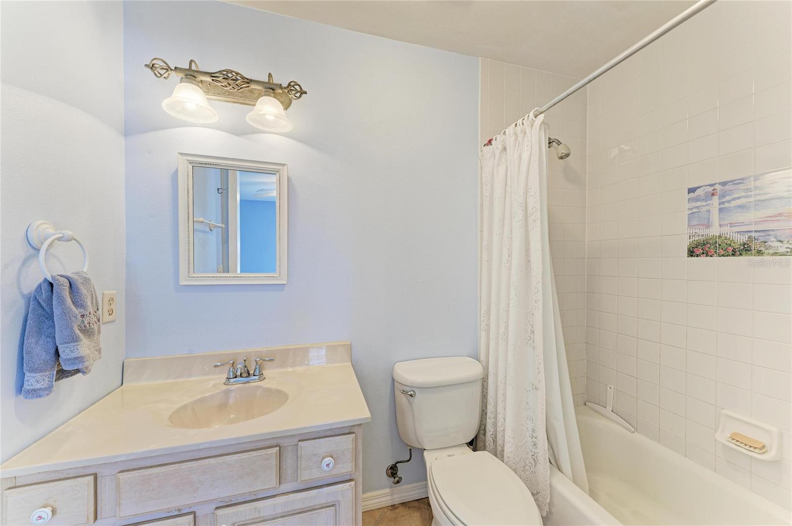 Image 16 of 39 For 282 Santa Maria Street