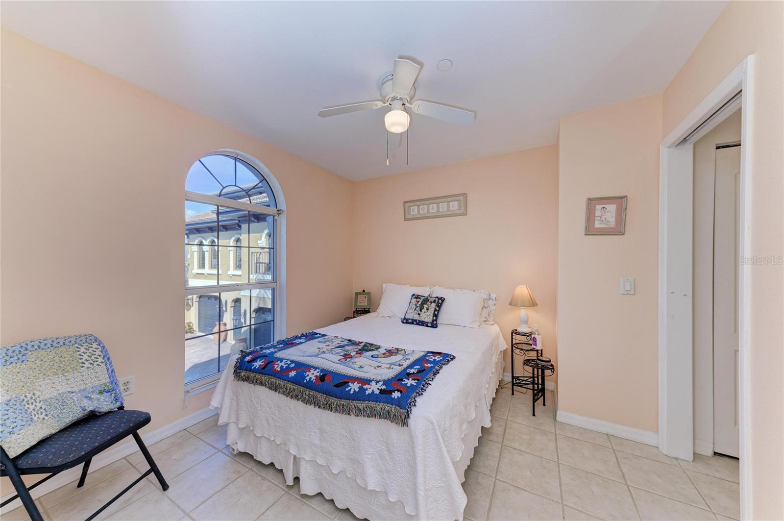 Image 19 of 39 For 282 Santa Maria Street