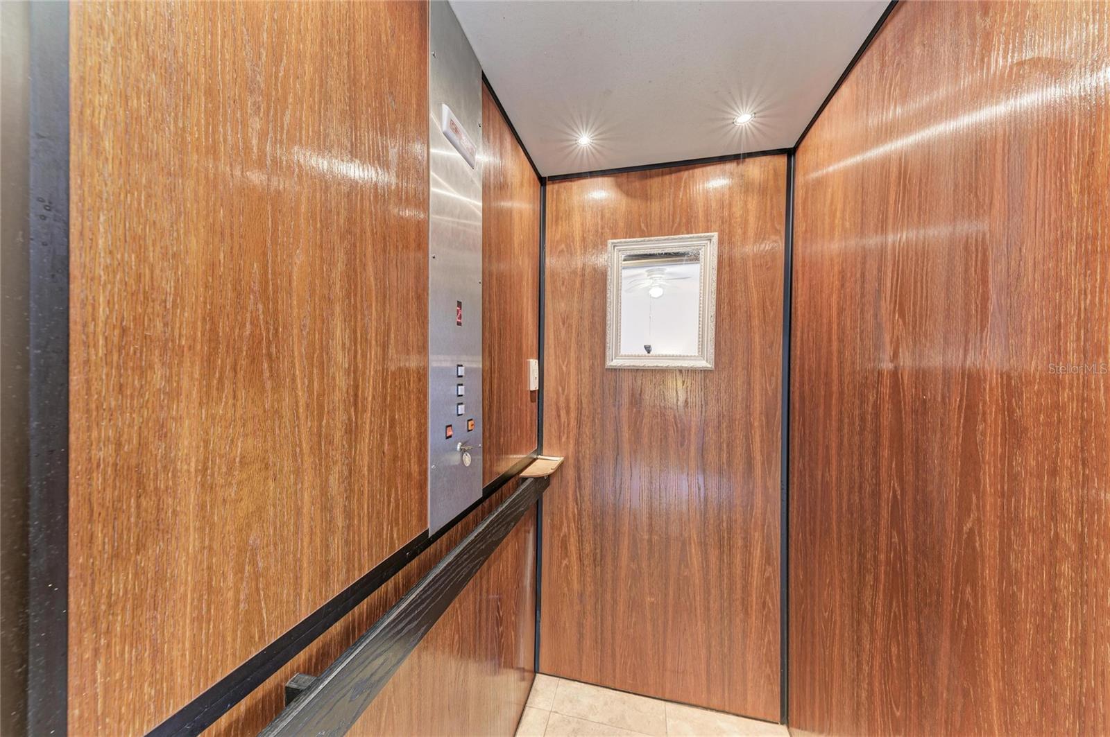 Image 22 of 39 For 282 Santa Maria Street