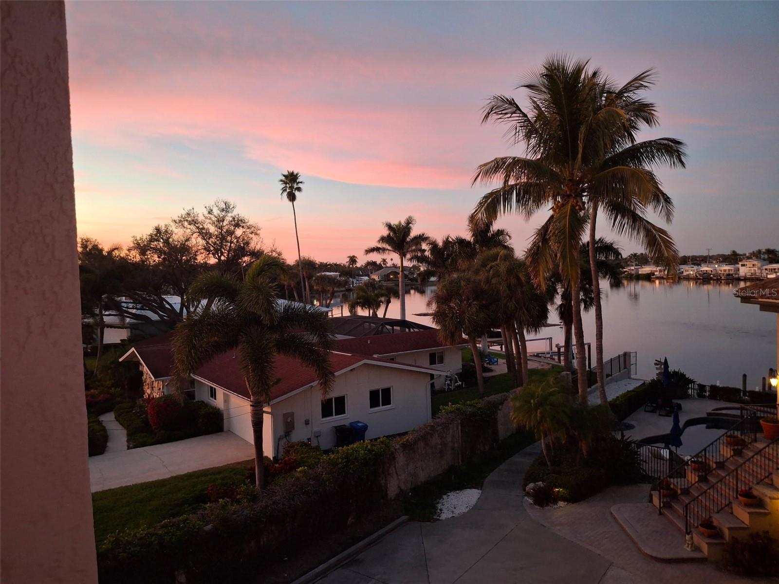 Image 29 of 39 For 282 Santa Maria Street