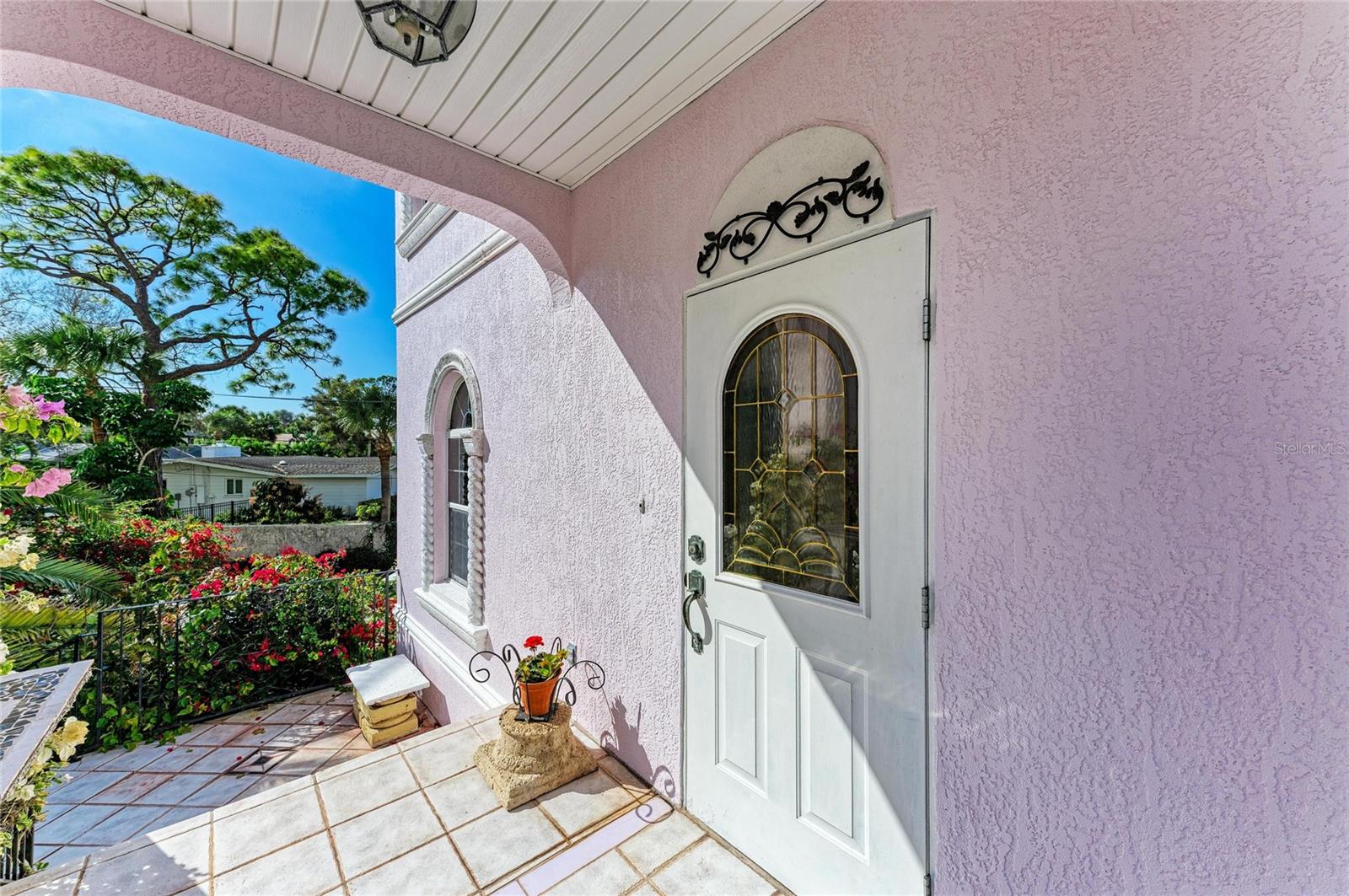 Image 5 of 39 For 282 Santa Maria Street