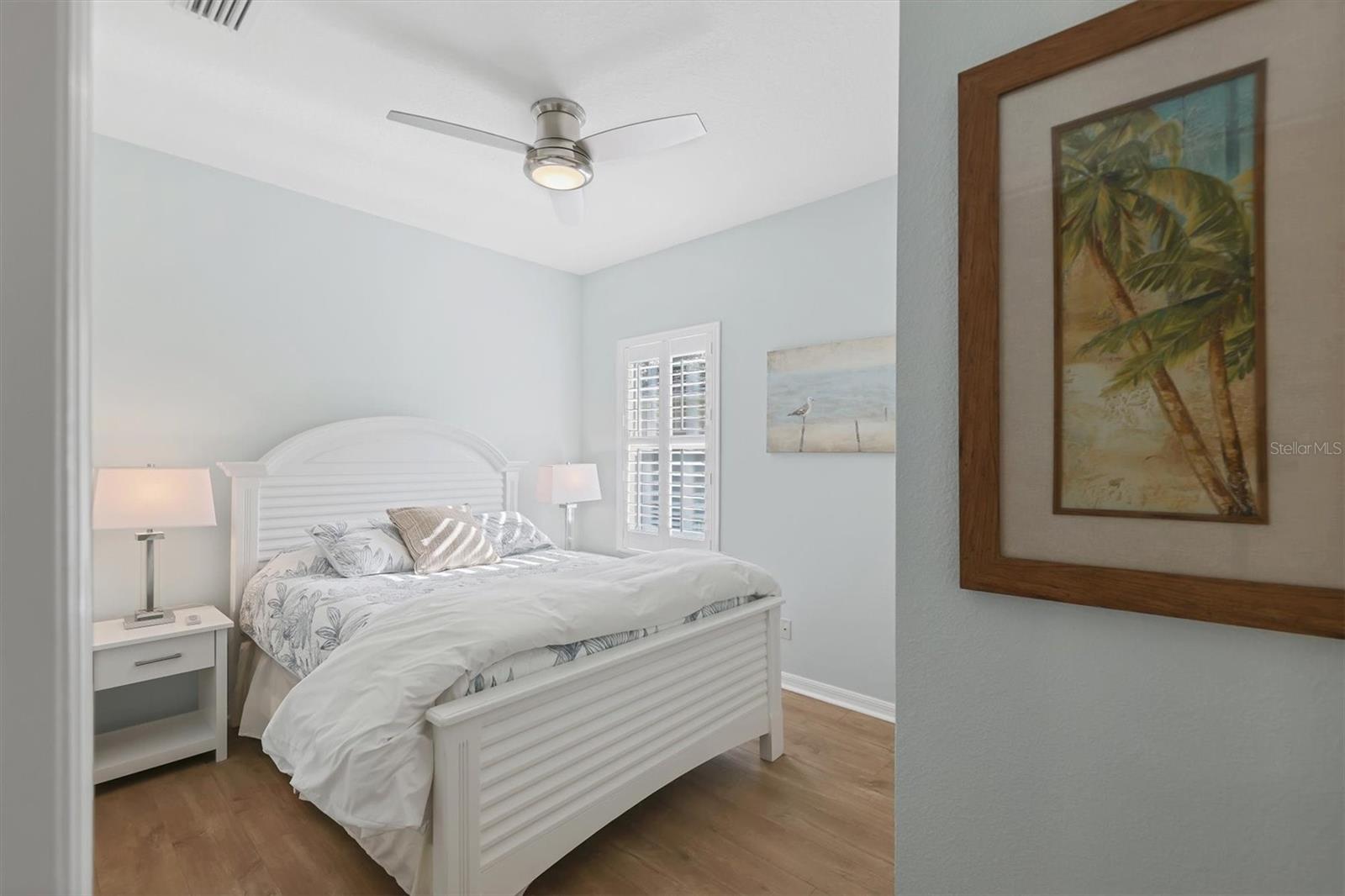 Image 25 of 50 For 12189 Longview Lake Circle