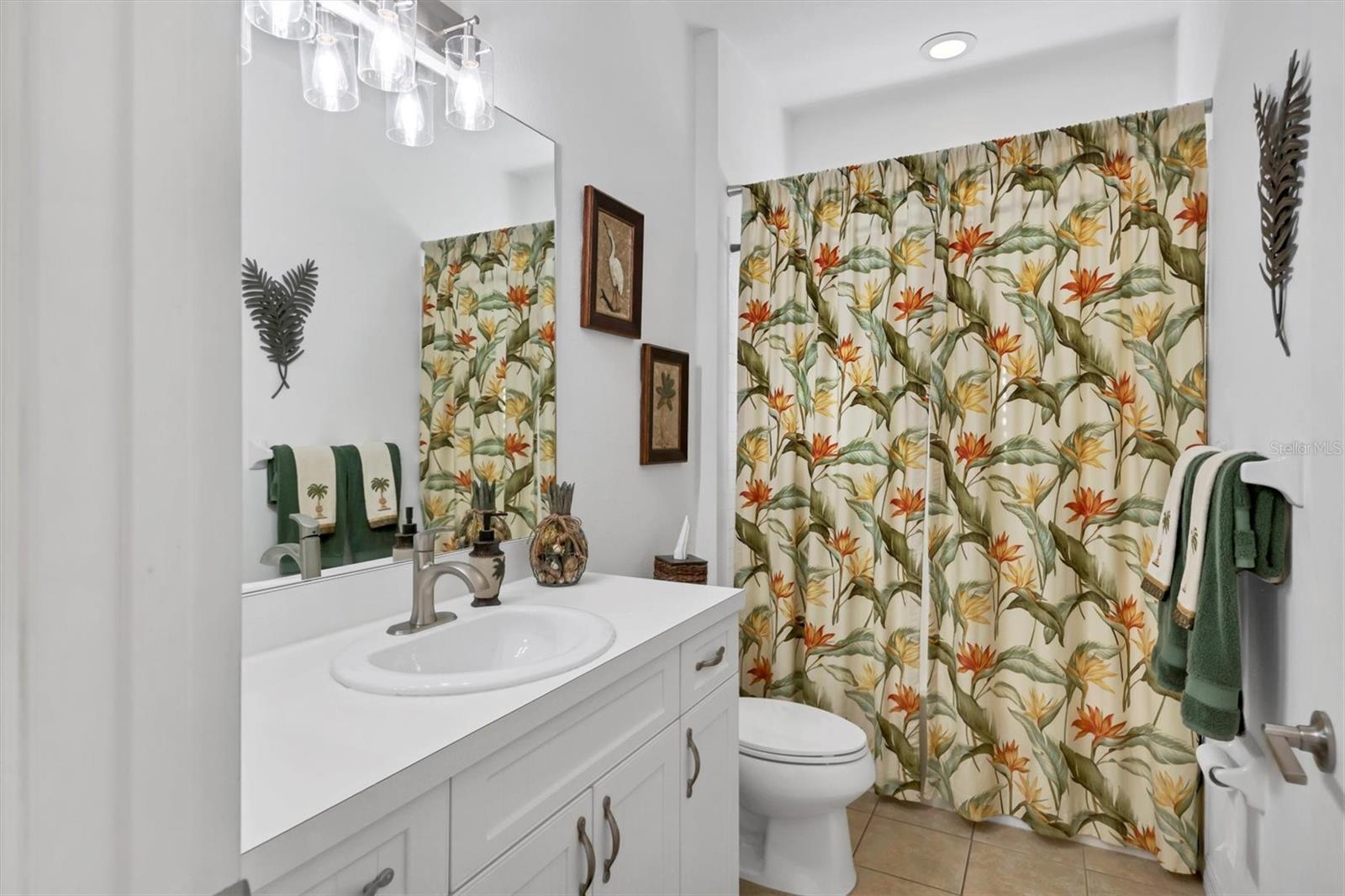 Image 26 of 50 For 12189 Longview Lake Circle