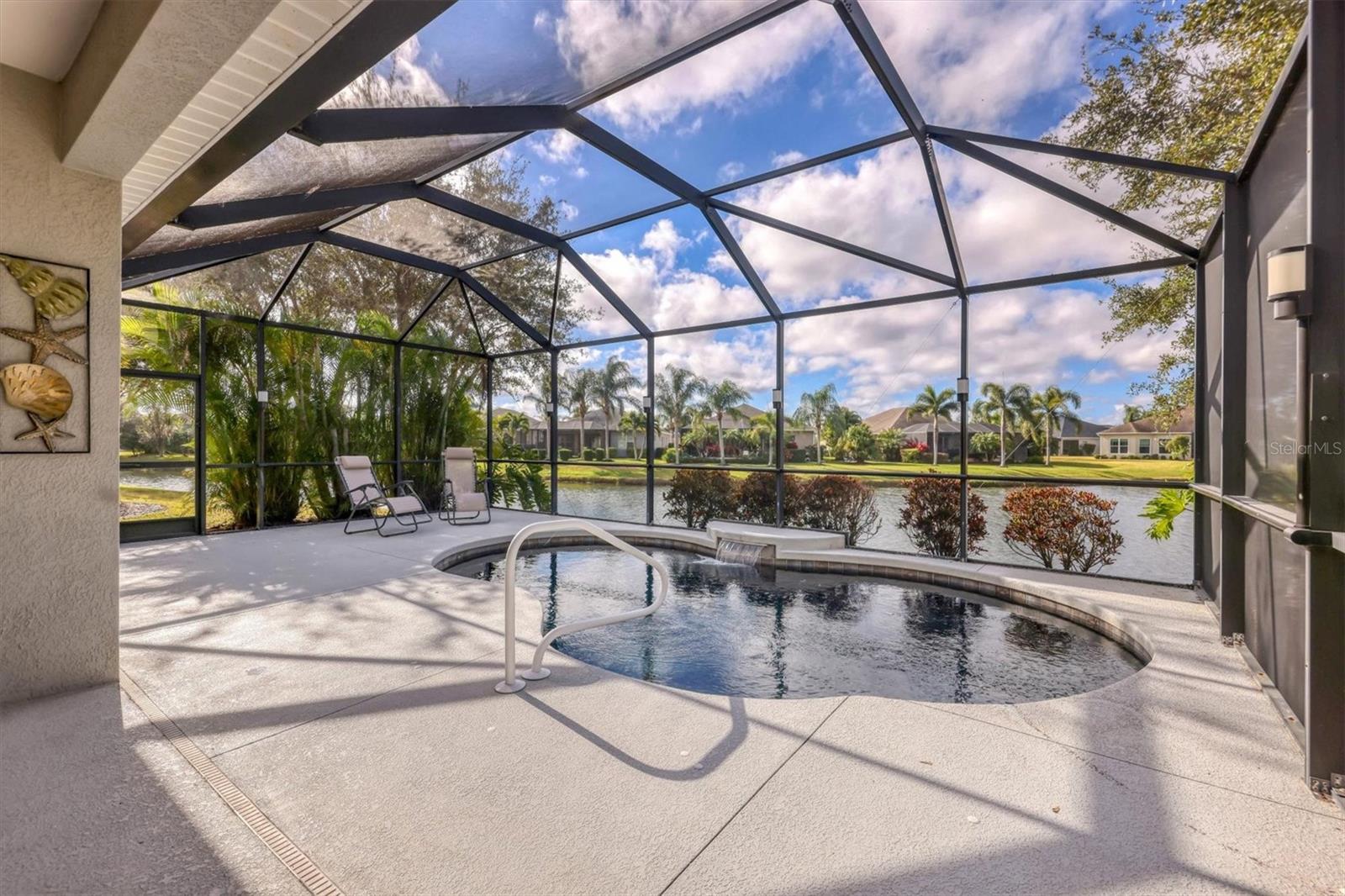 Image 29 of 50 For 12189 Longview Lake Circle