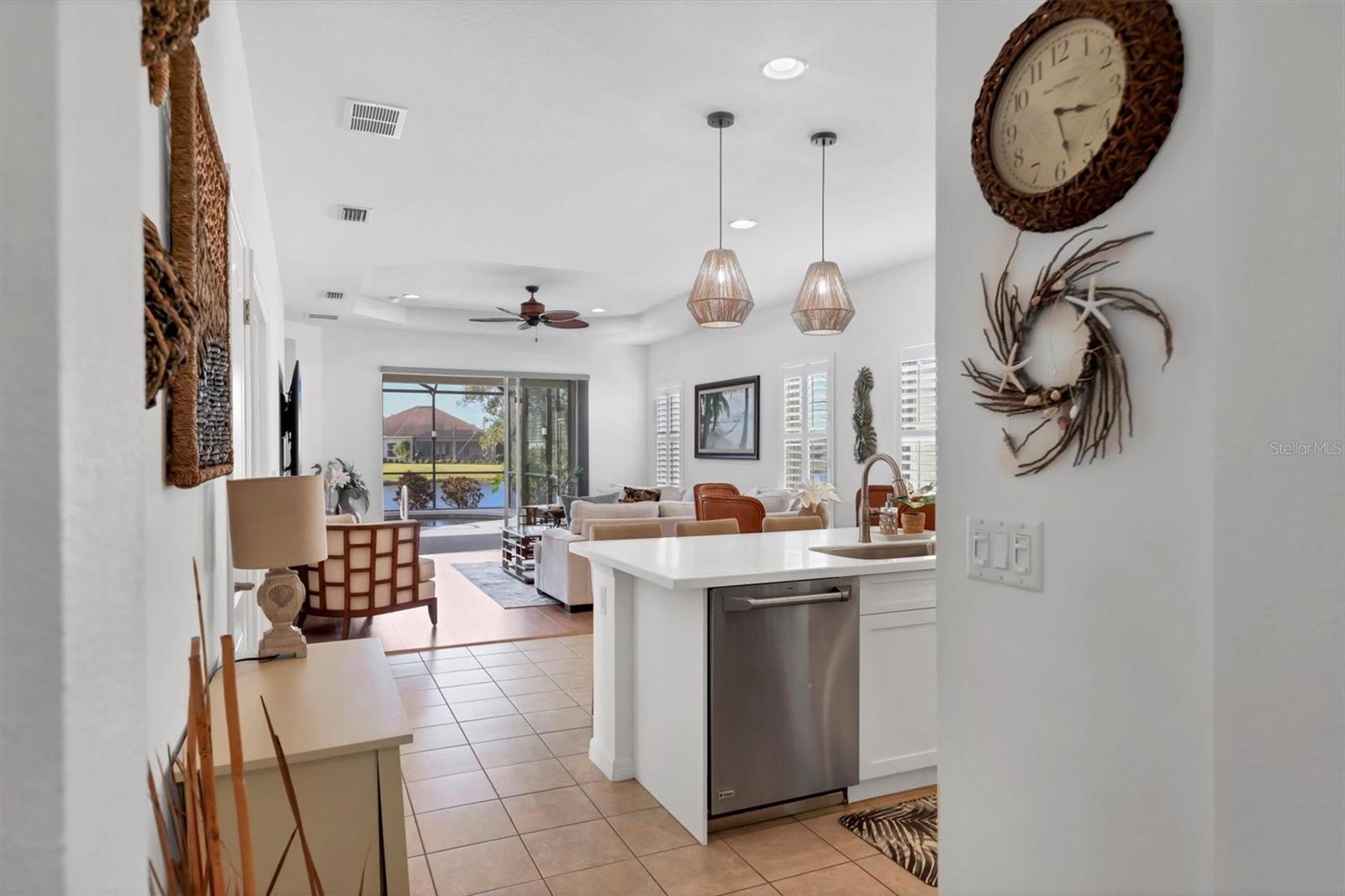 Image 8 of 50 For 12189 Longview Lake Circle