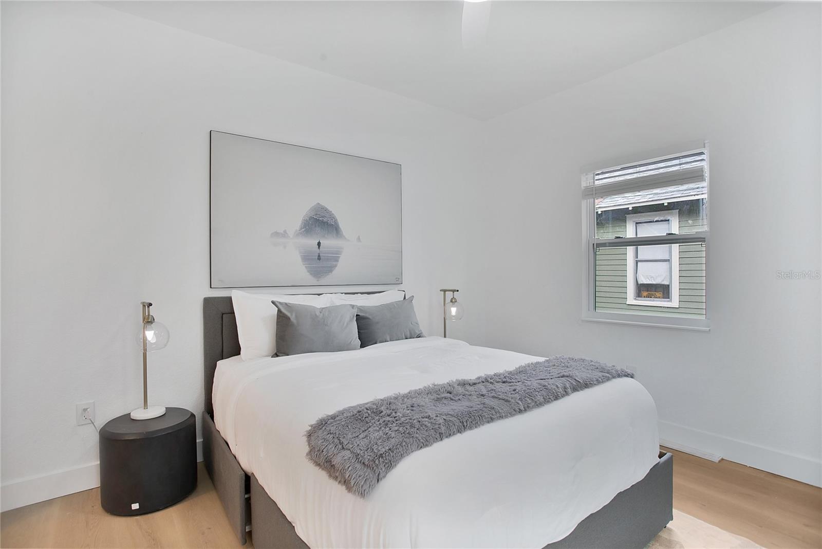 Image 10 of 39 For 1205 Highland Street S