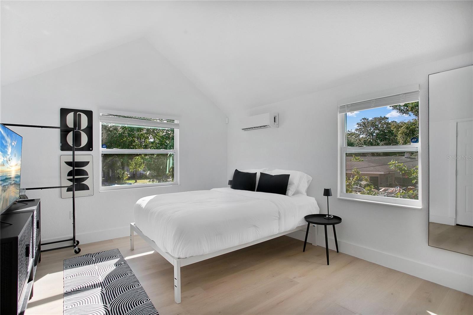 Image 19 of 39 For 1205 Highland Street S