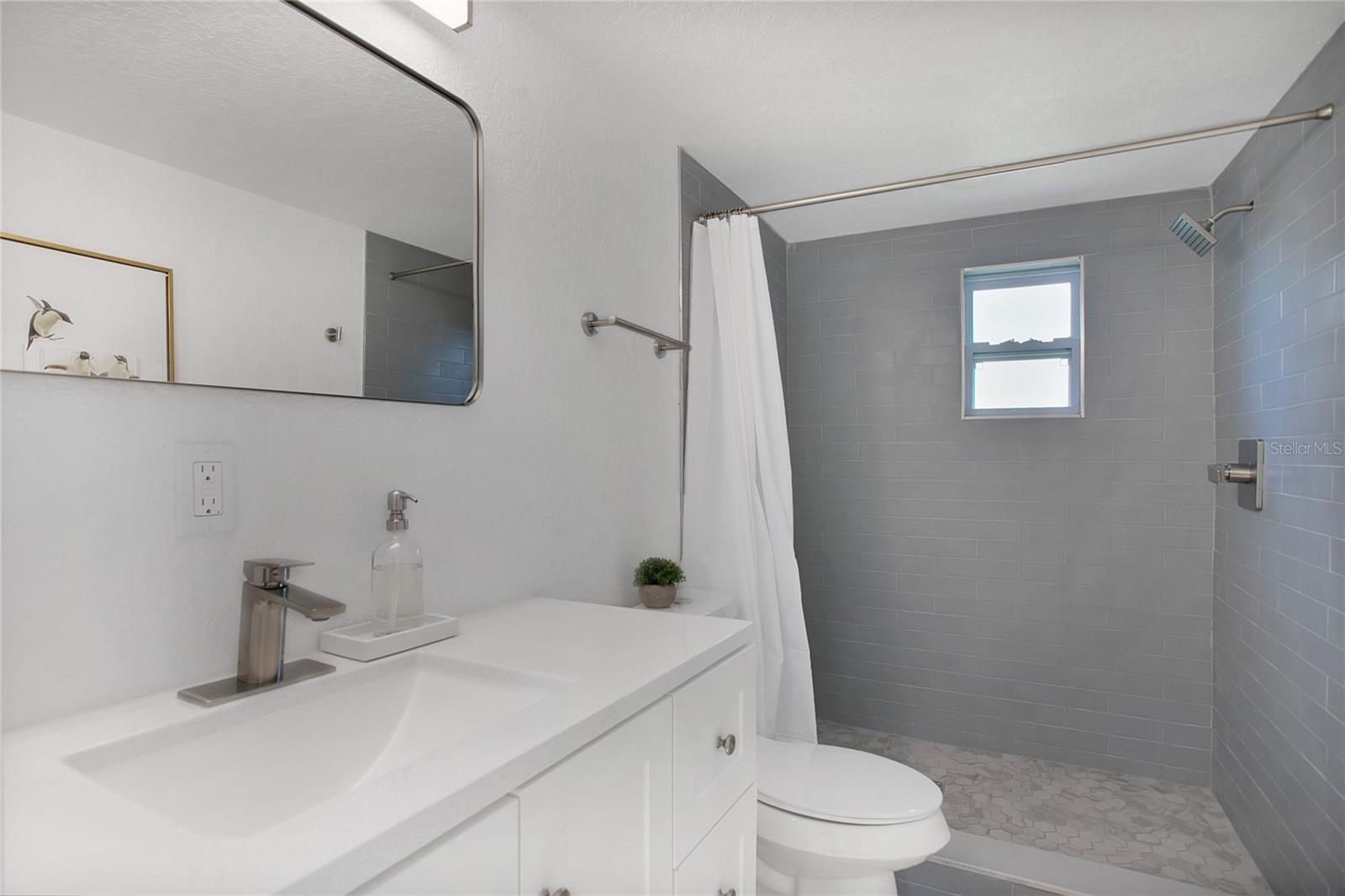 Image 24 of 39 For 1205 Highland Street S