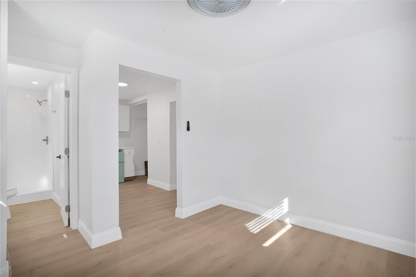 Image 25 of 39 For 1205 Highland Street S