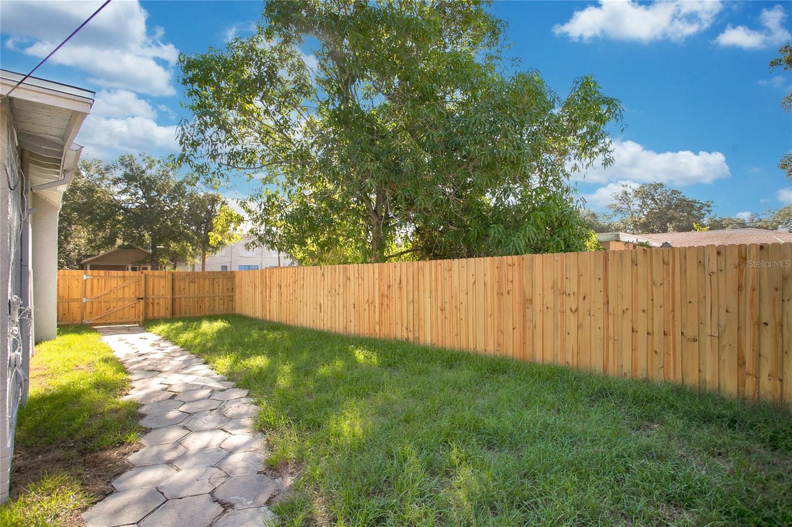 Image 32 of 39 For 1205 Highland Street S