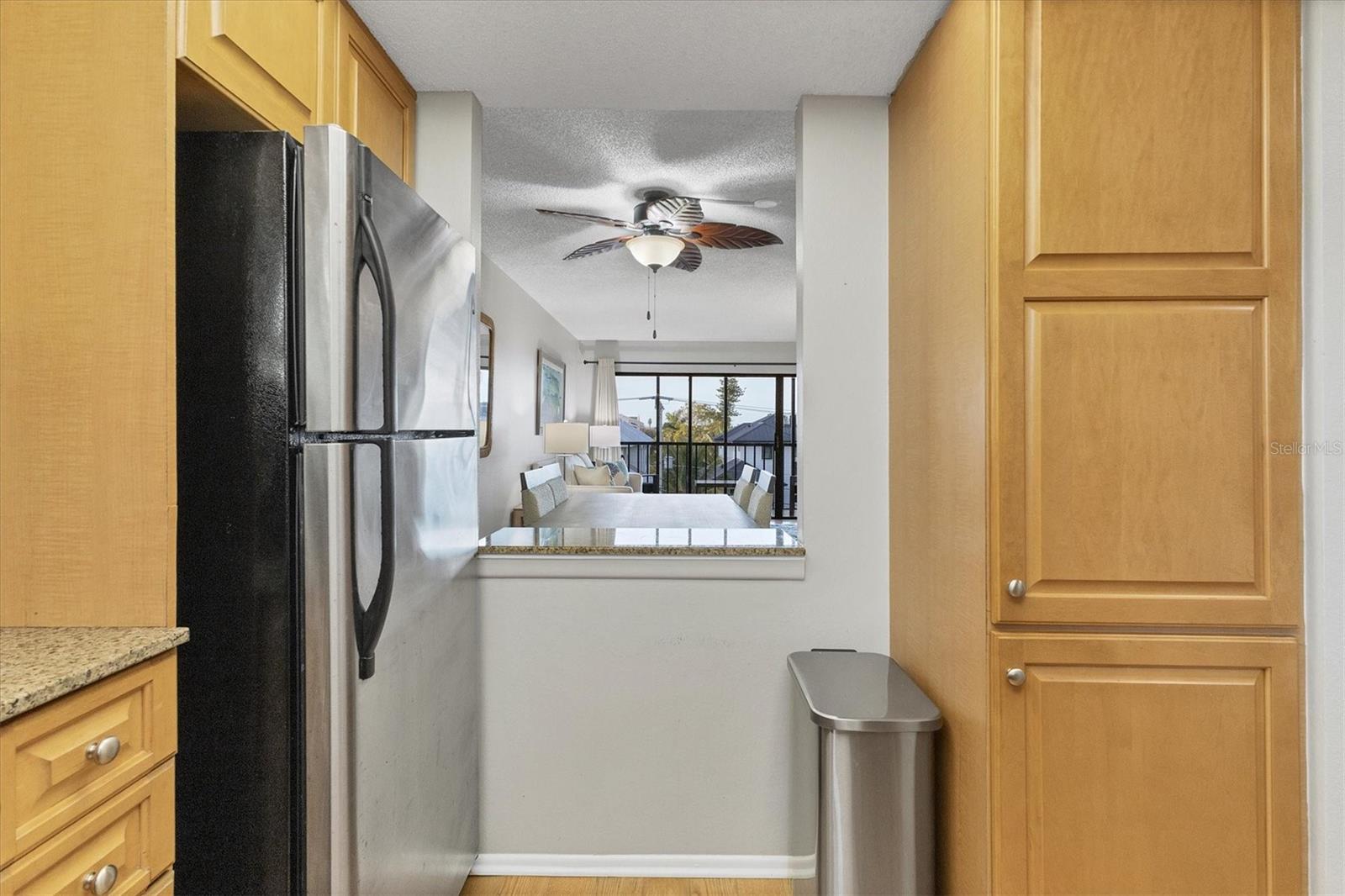 Image 15 of 69 For 1001 Benjamin Franklin Drive 403