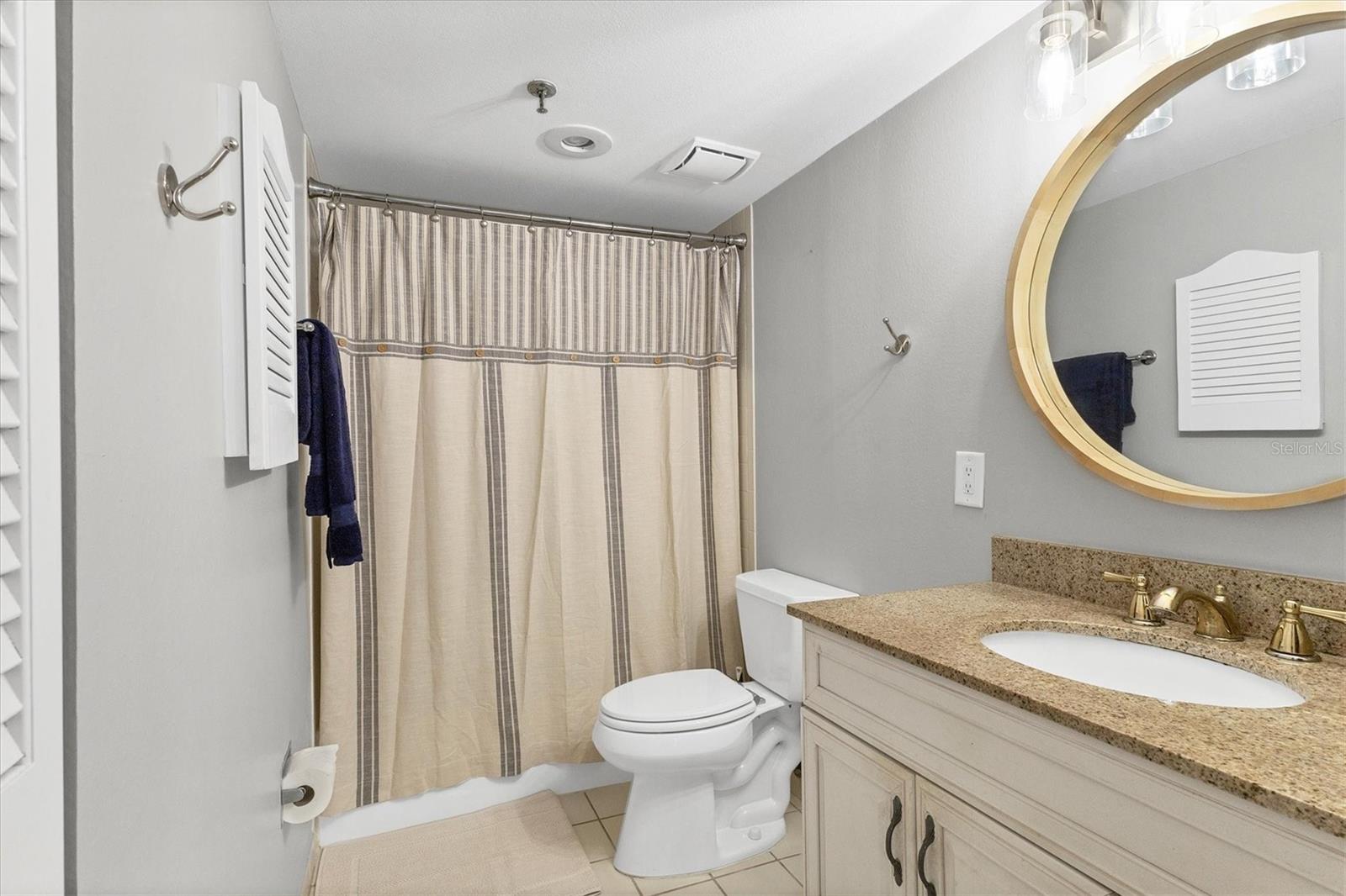 Image 21 of 69 For 1001 Benjamin Franklin Drive 403