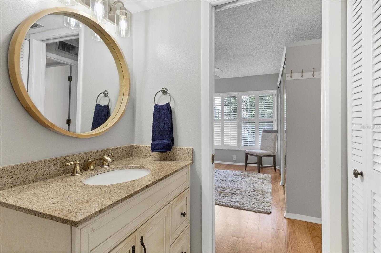 Image 22 of 69 For 1001 Benjamin Franklin Drive 403